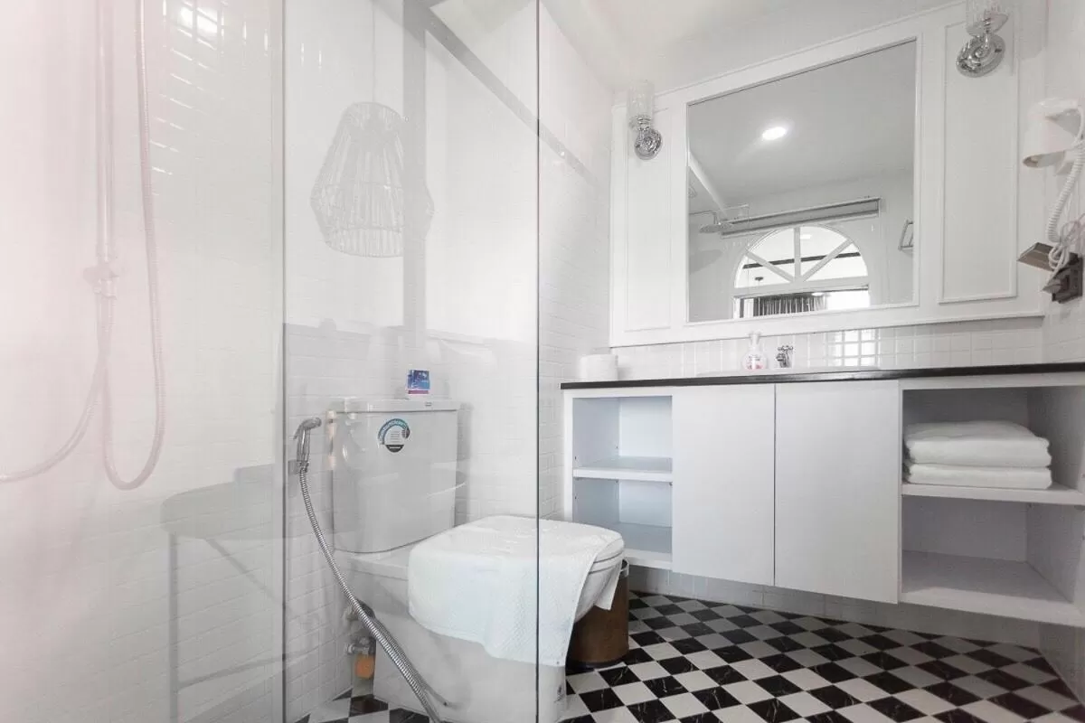 Bathroom in R1 Nimman Hotel Chiangmai