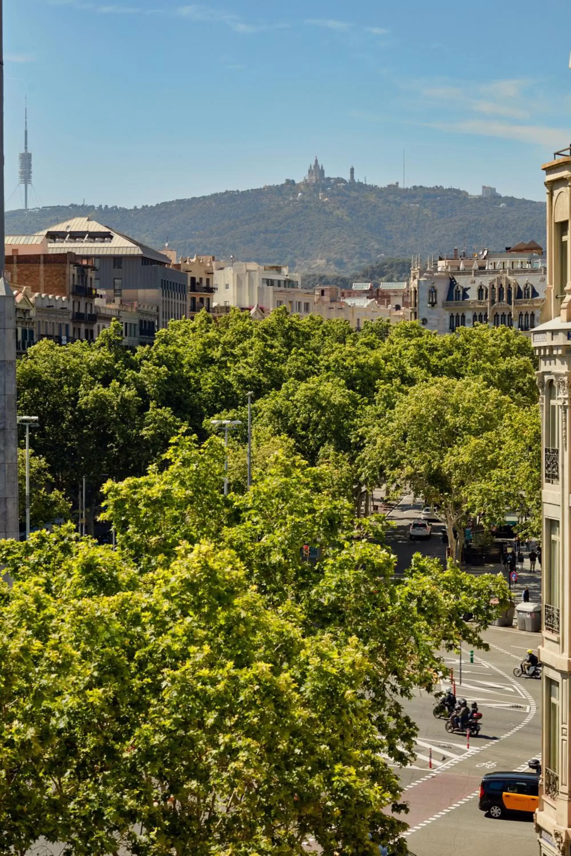City view in Sir Victor Hotel, part of Sircle Collection City view in Sir Victor Hotel, part of Sircle Collection