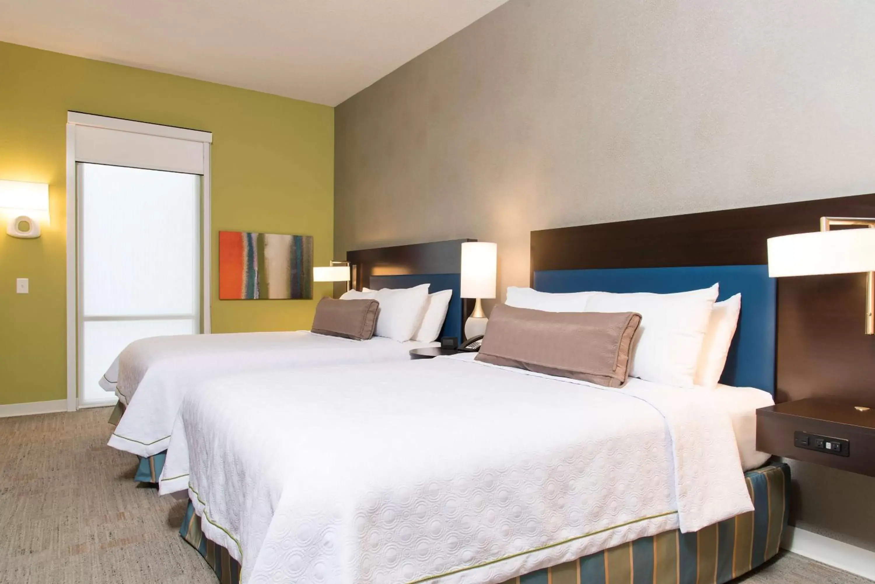 Bed in Home2 Suites by Hilton Indianapolis Downtown