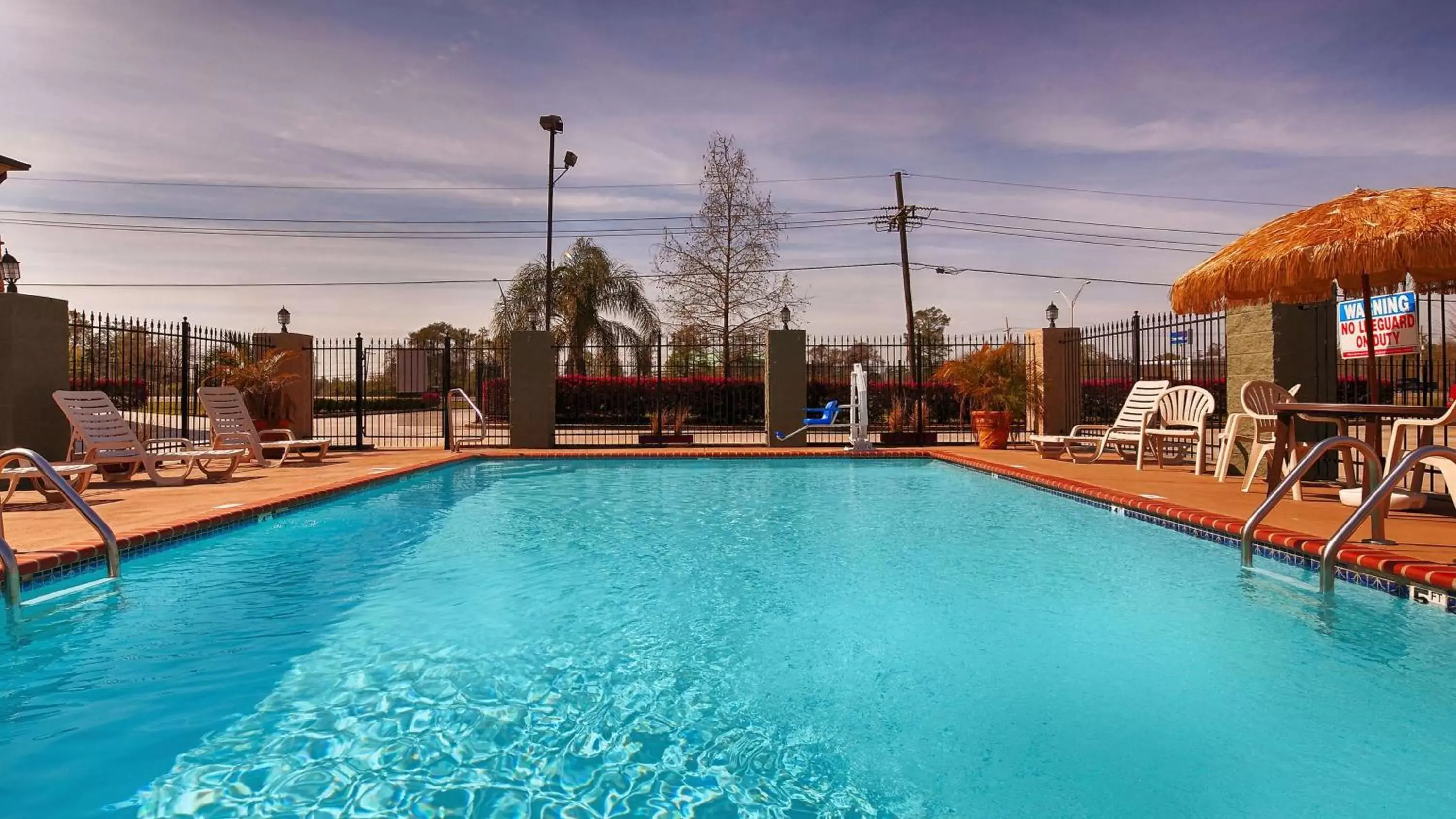 On site, Swimming Pool in Best Western Bayou Inn
