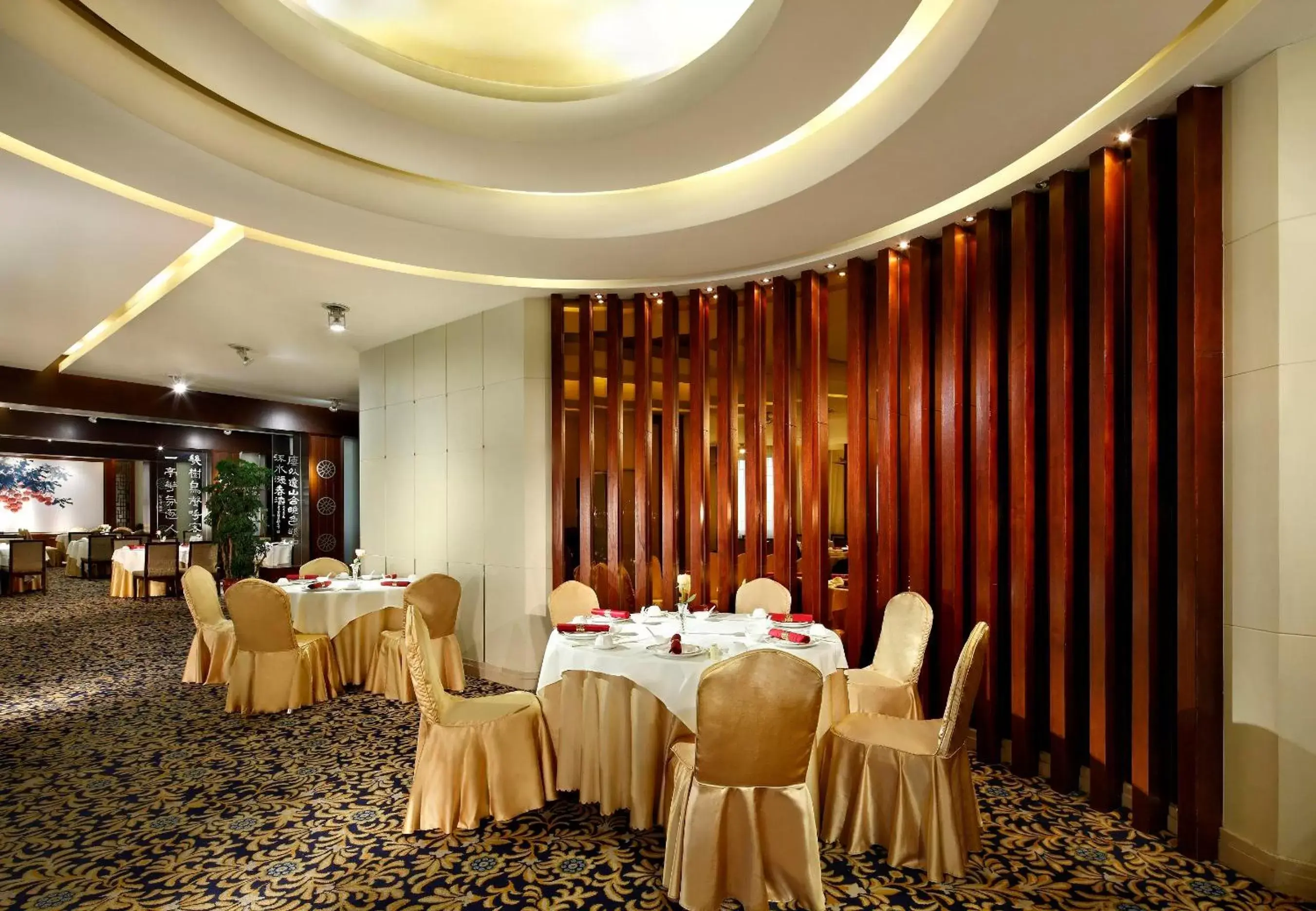 Restaurant/places to eat, Banquet Facilities in Dong Fang Hotel Guangzhou, Canton Fair Free Shuttle Bus, Canton Fair Buyer Official Registration