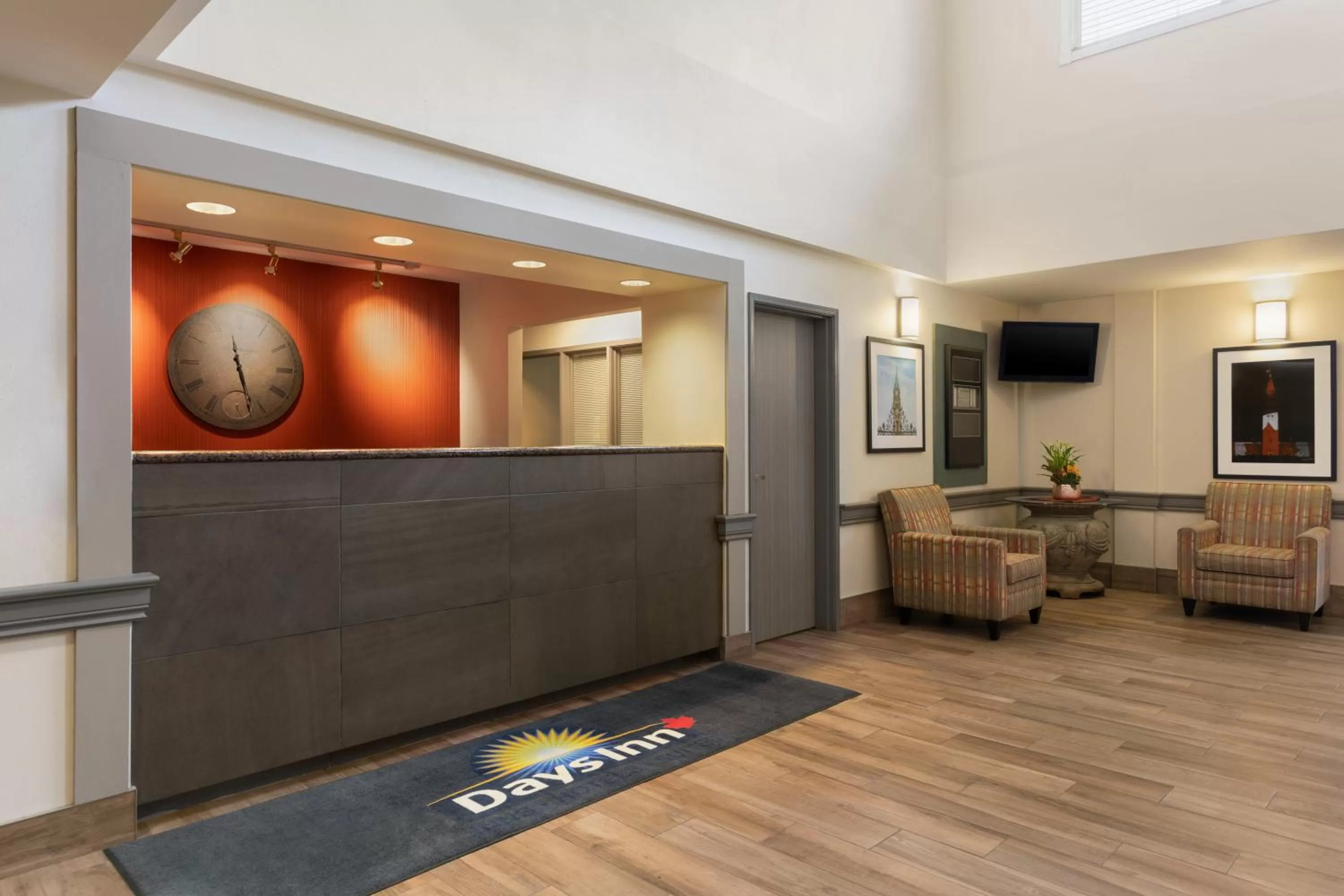 Lobby or reception in Days Inn by Wyndham Ottawa Airport