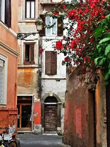 Street view in B&B Ventisei Scalini A Trastevere