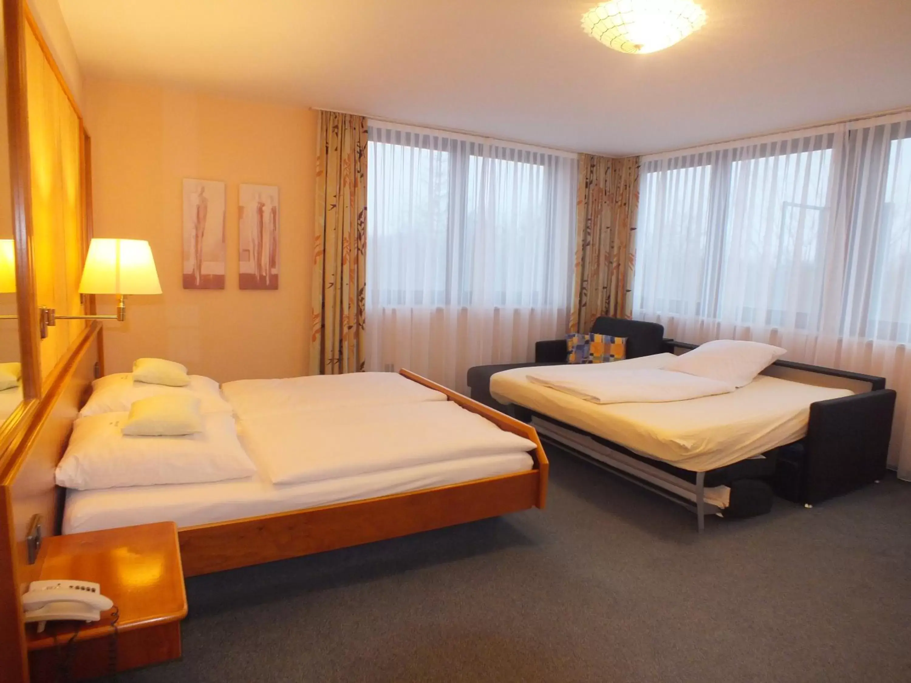 Triple Room in Hotel Stadt Pasing Triple Room in Hotel Stadt Pasing