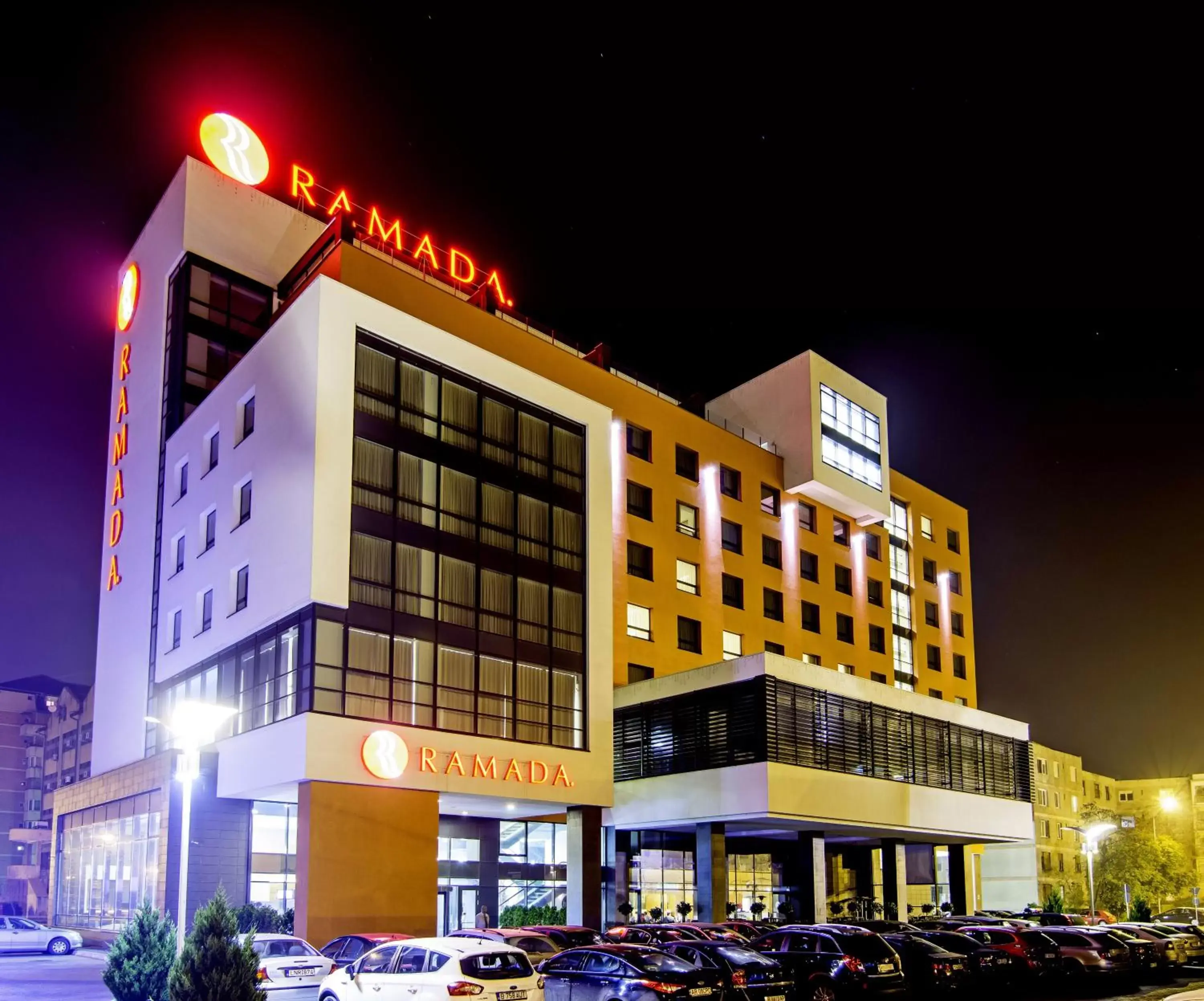 Property Building in Ramada by Wyndham Oradea