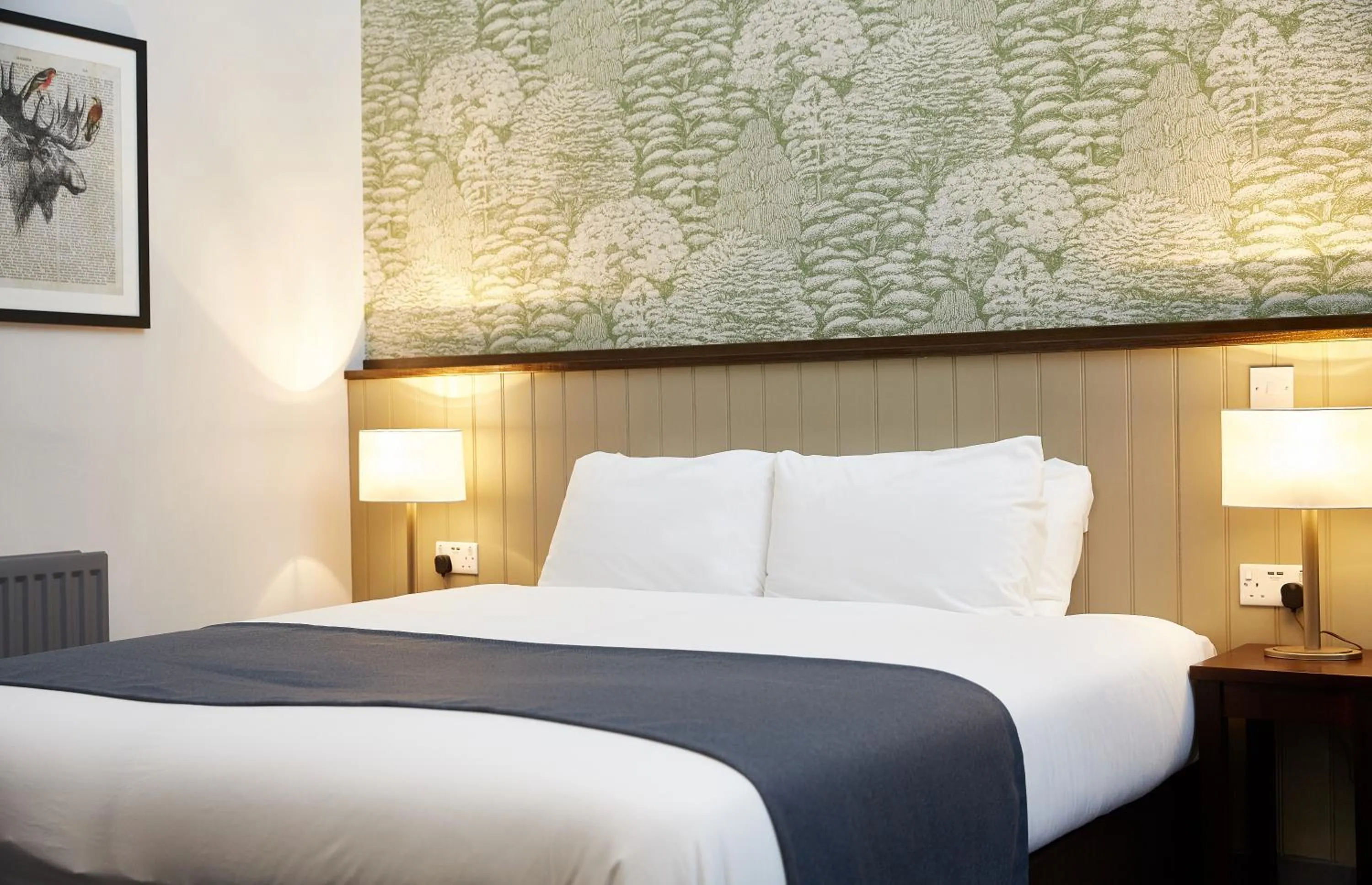 Bed in Kings Head by Chef & Brewer Collection