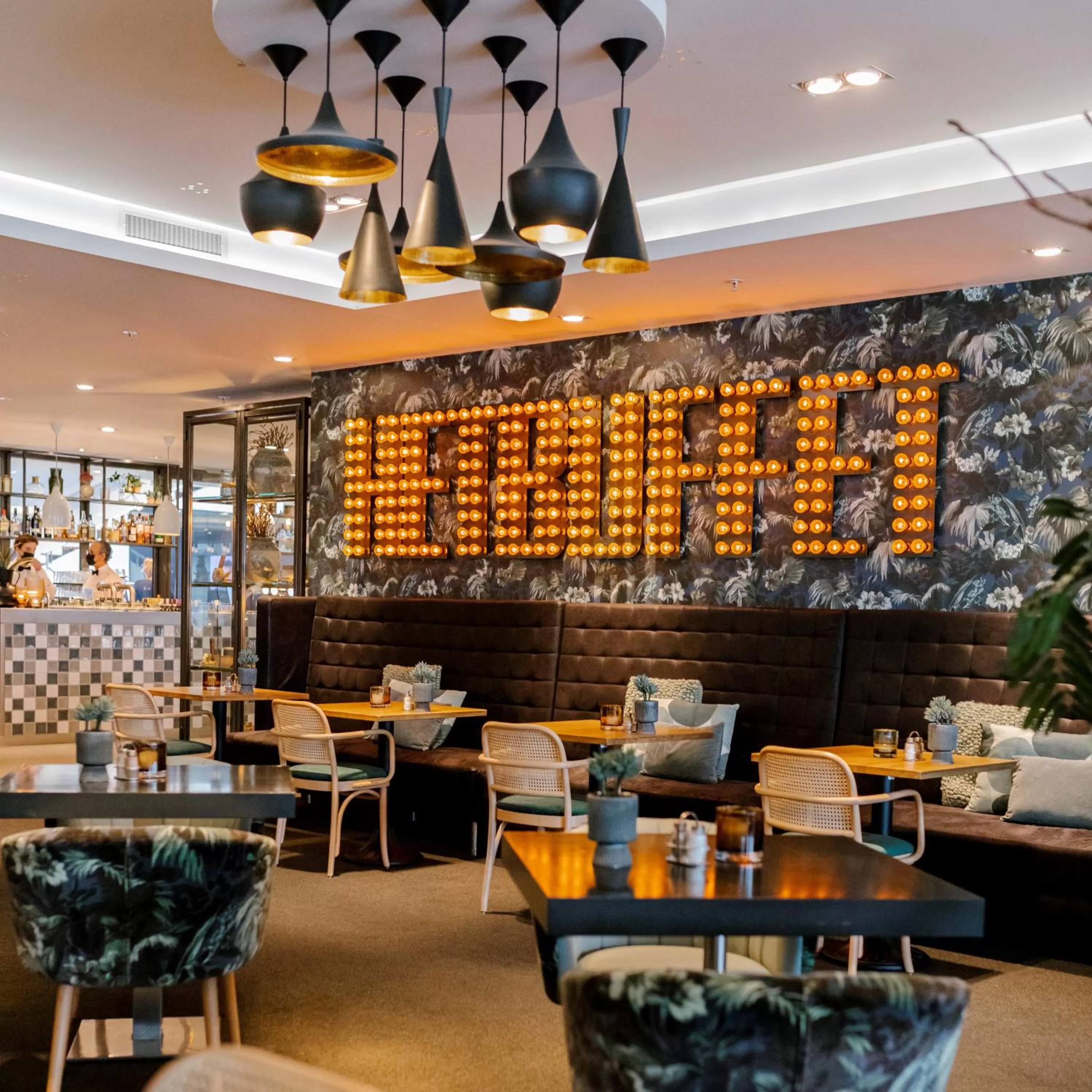 Restaurant/places to eat in Van der Valk Hotel Eindhoven