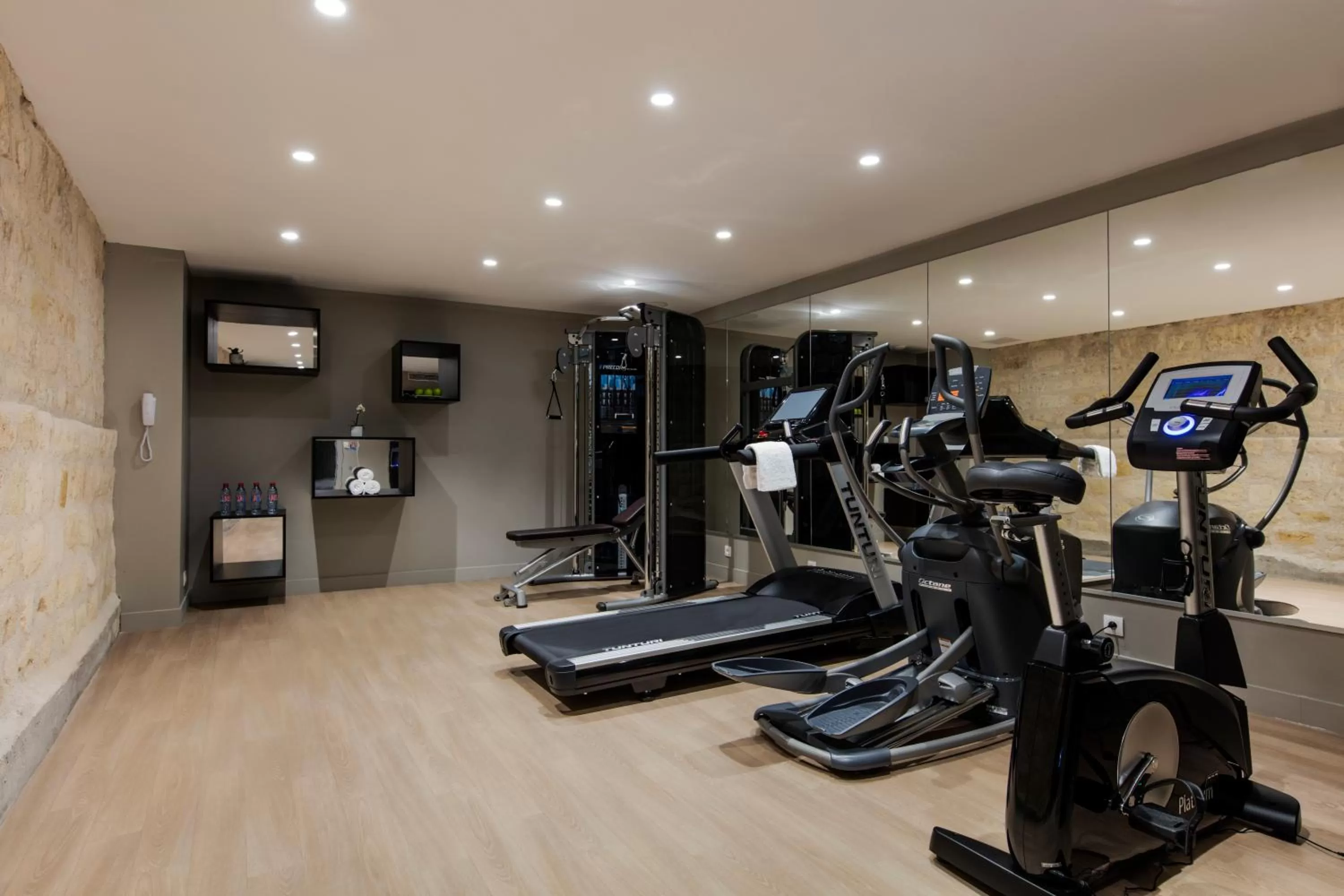 Fitness centre/facilities in Hôtel Opéra Liège
