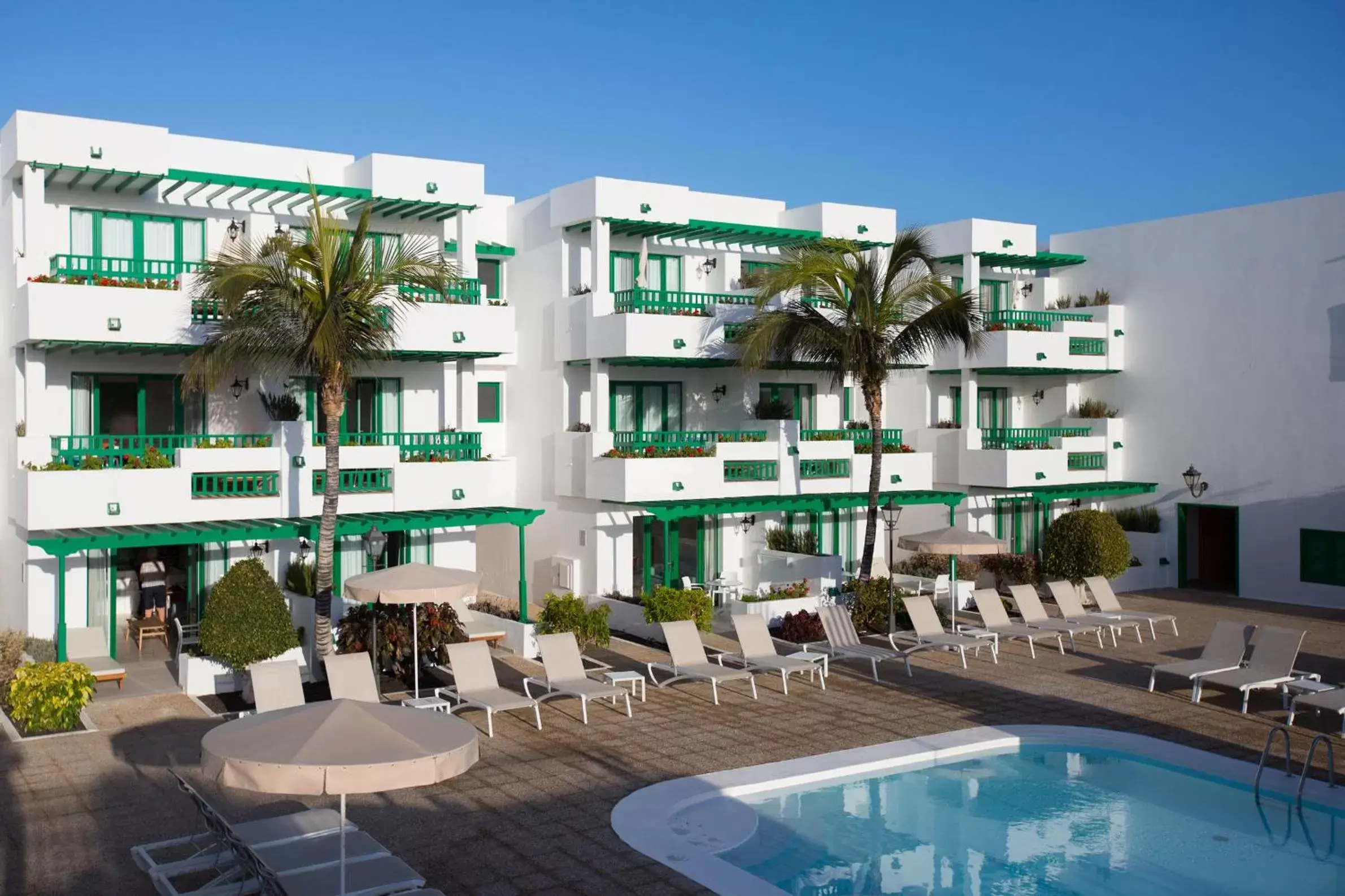 Property building in Nazaret Apartments Property building in Nazaret Apartments