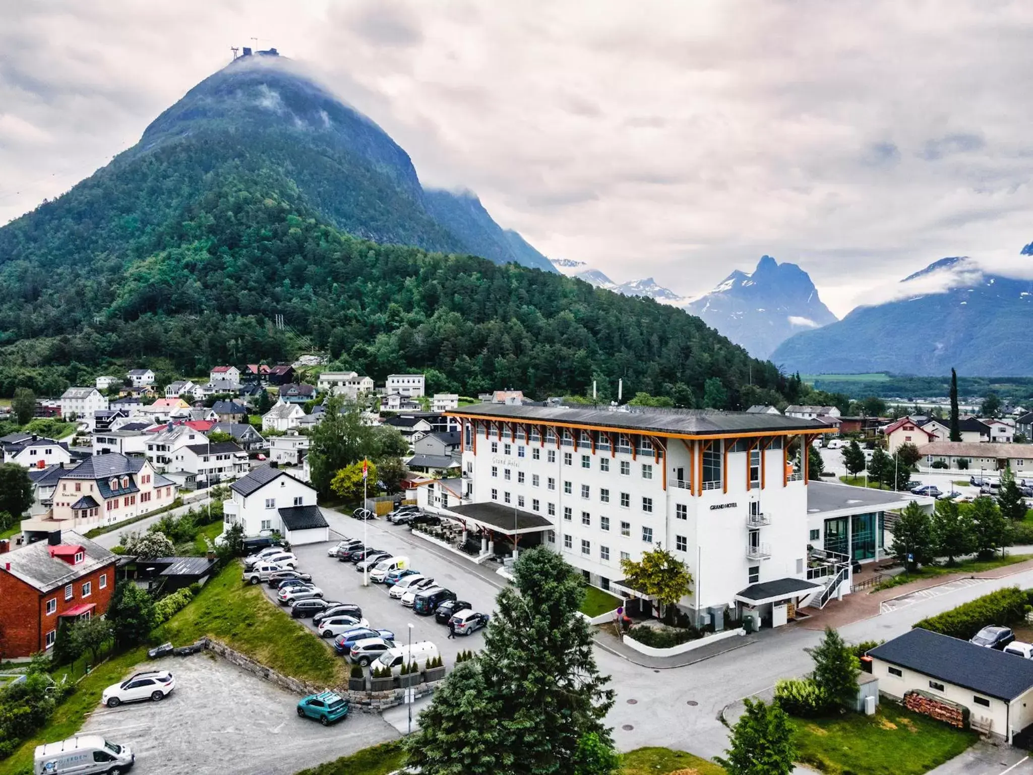 Property building, Bird's-eye View in Grand Hotel – by Classic Norway Hotels