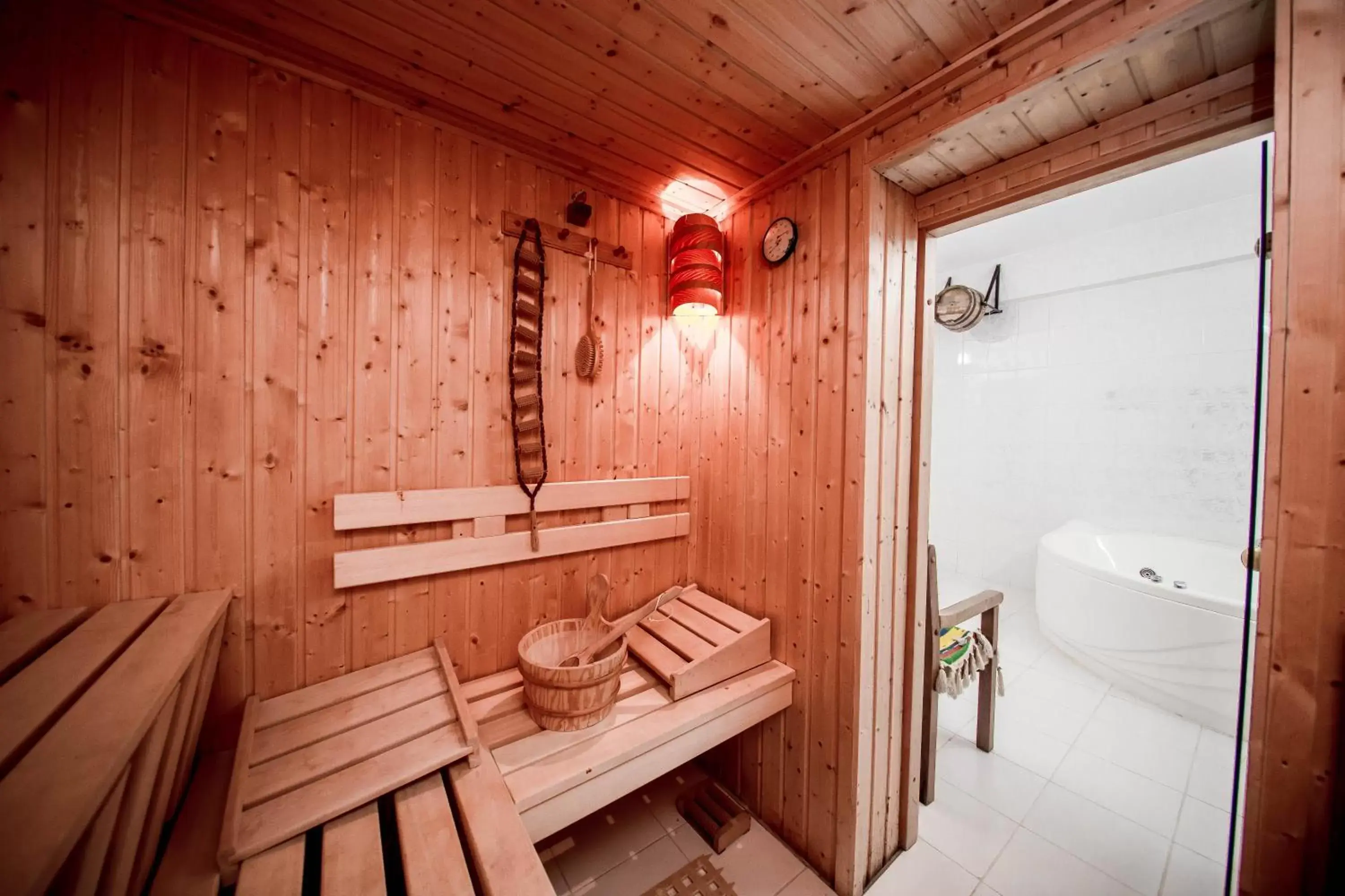 Sauna, Bathroom in Best Western Central Hotel