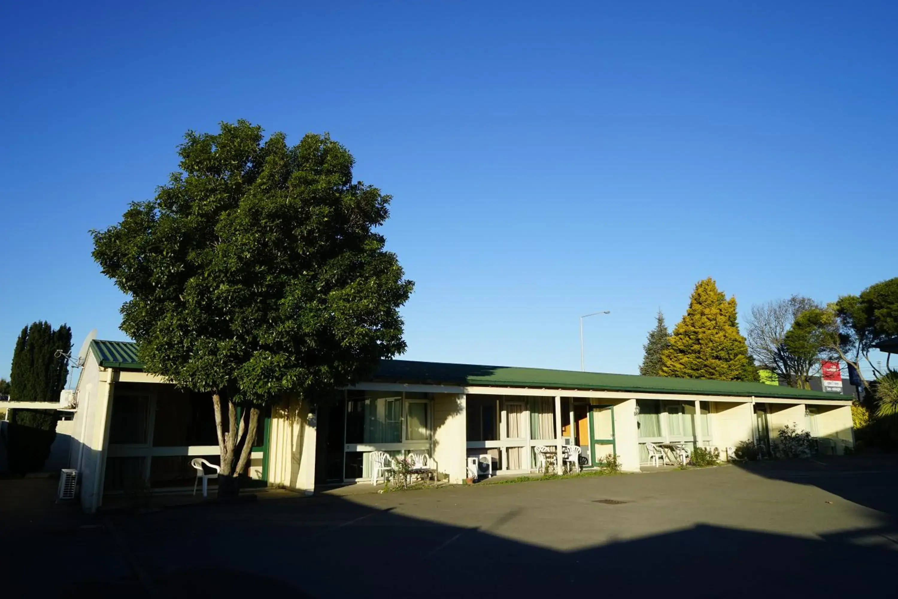 Day, Facade/Entrance in Tui Lodge Motel