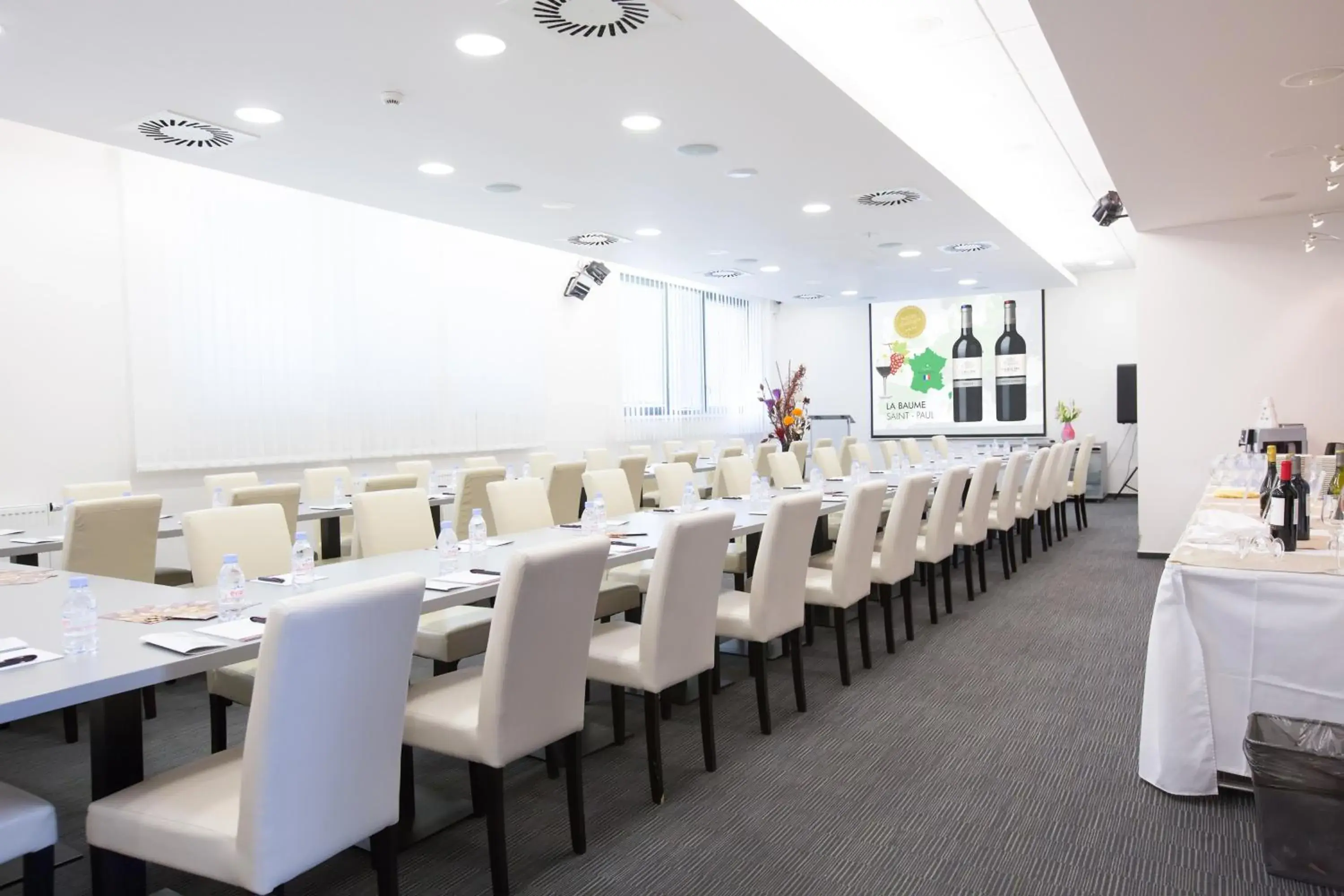 Meeting/conference room, Banquet Facilities in Lifestyle Hotel