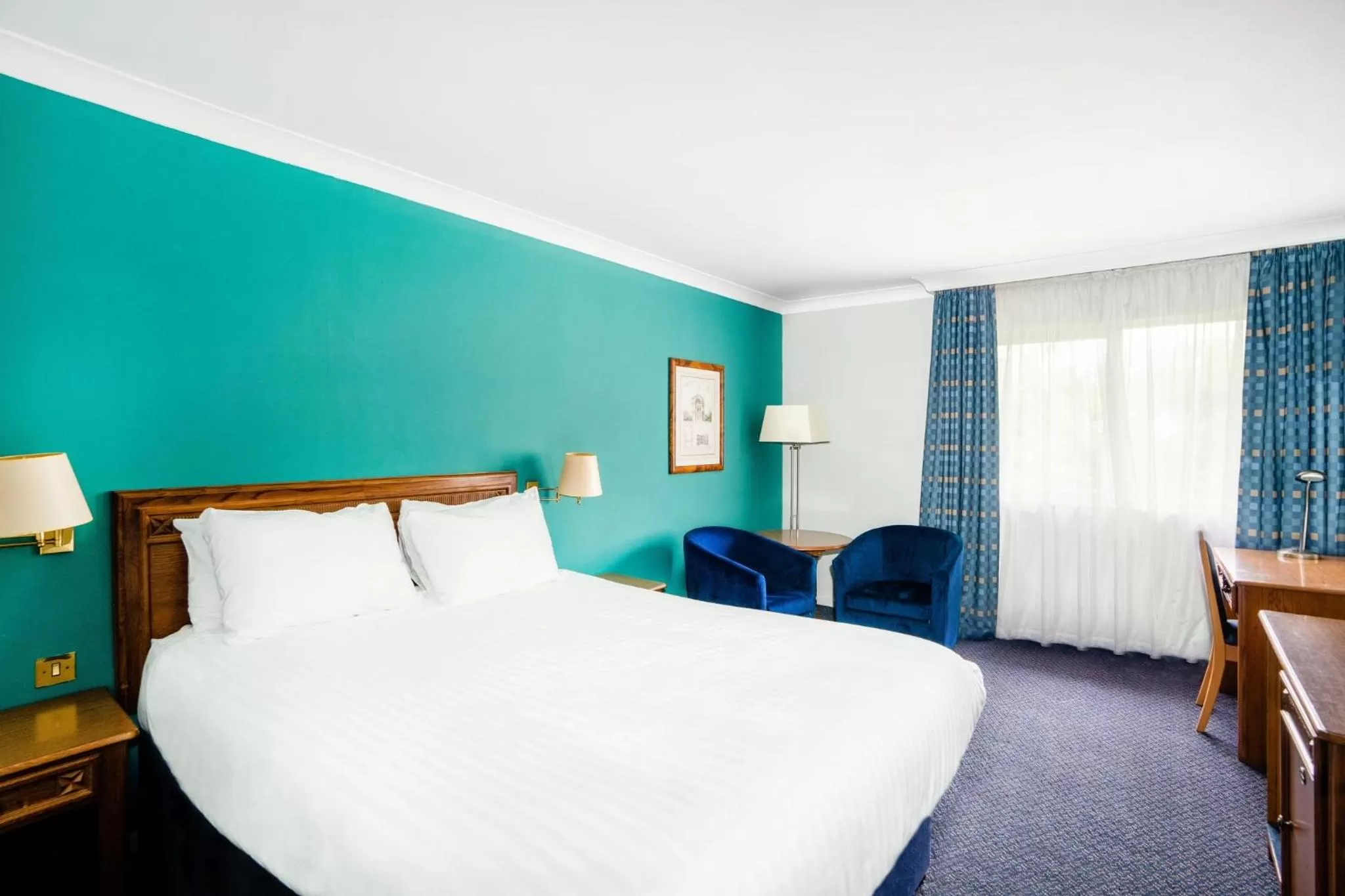 Photo of the whole room, Bed in Holiday Inn Maidstone-Sevenoaks by IHG