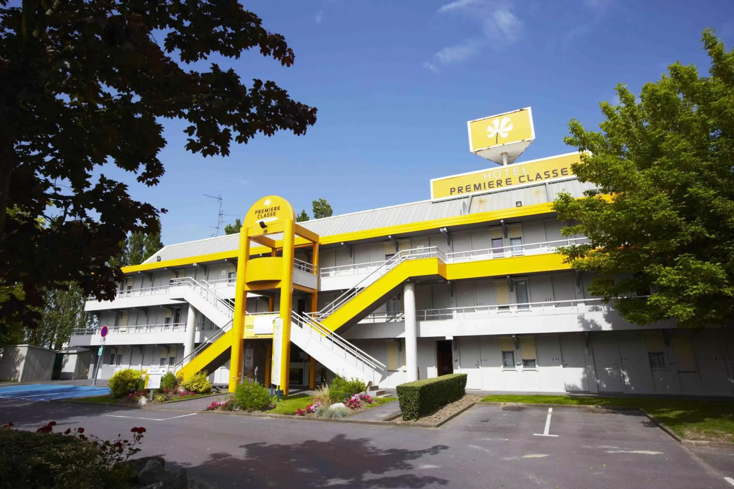 Facade/entrance, Property Building in Premiere Classe La Rochelle Nord - Puilboreau