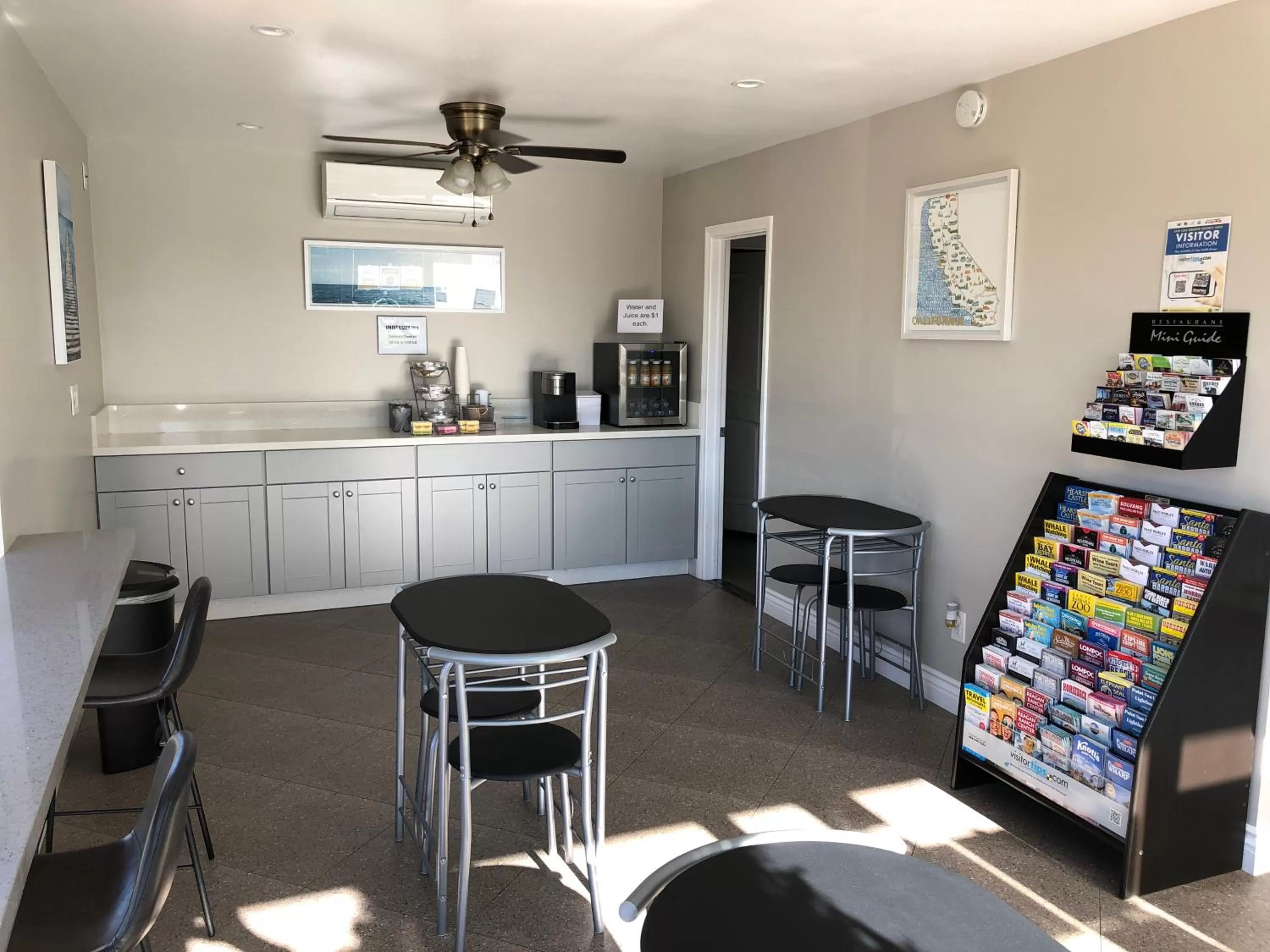 Breakfast in University Inn at San Luis Obispo