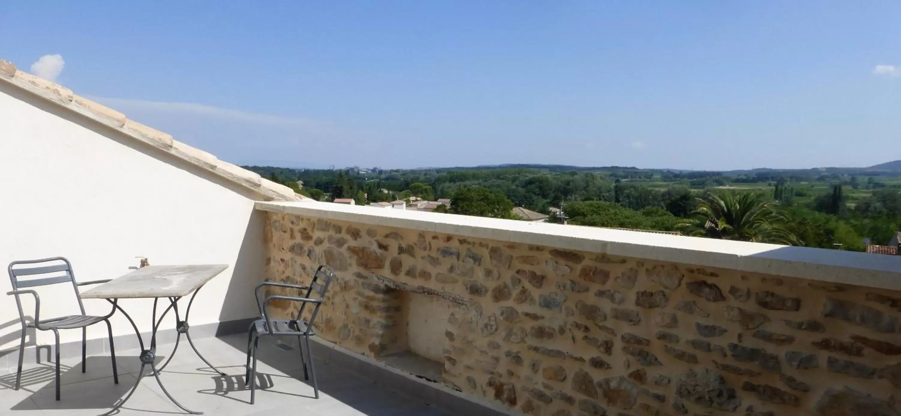 Balcony/Terrace in Maison d'hôtes La Bignone