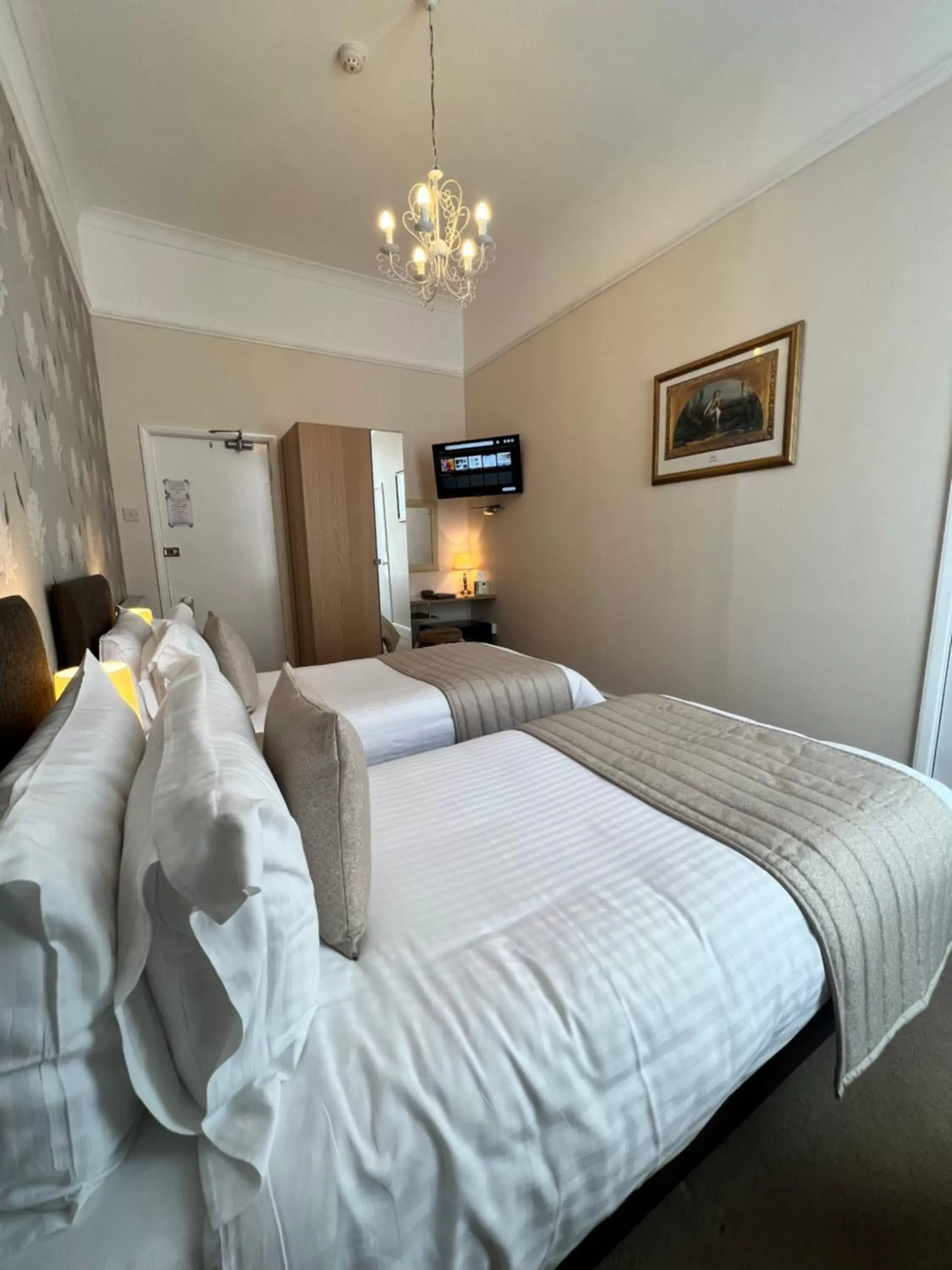 Property building, Bed in Birkdale Guest House