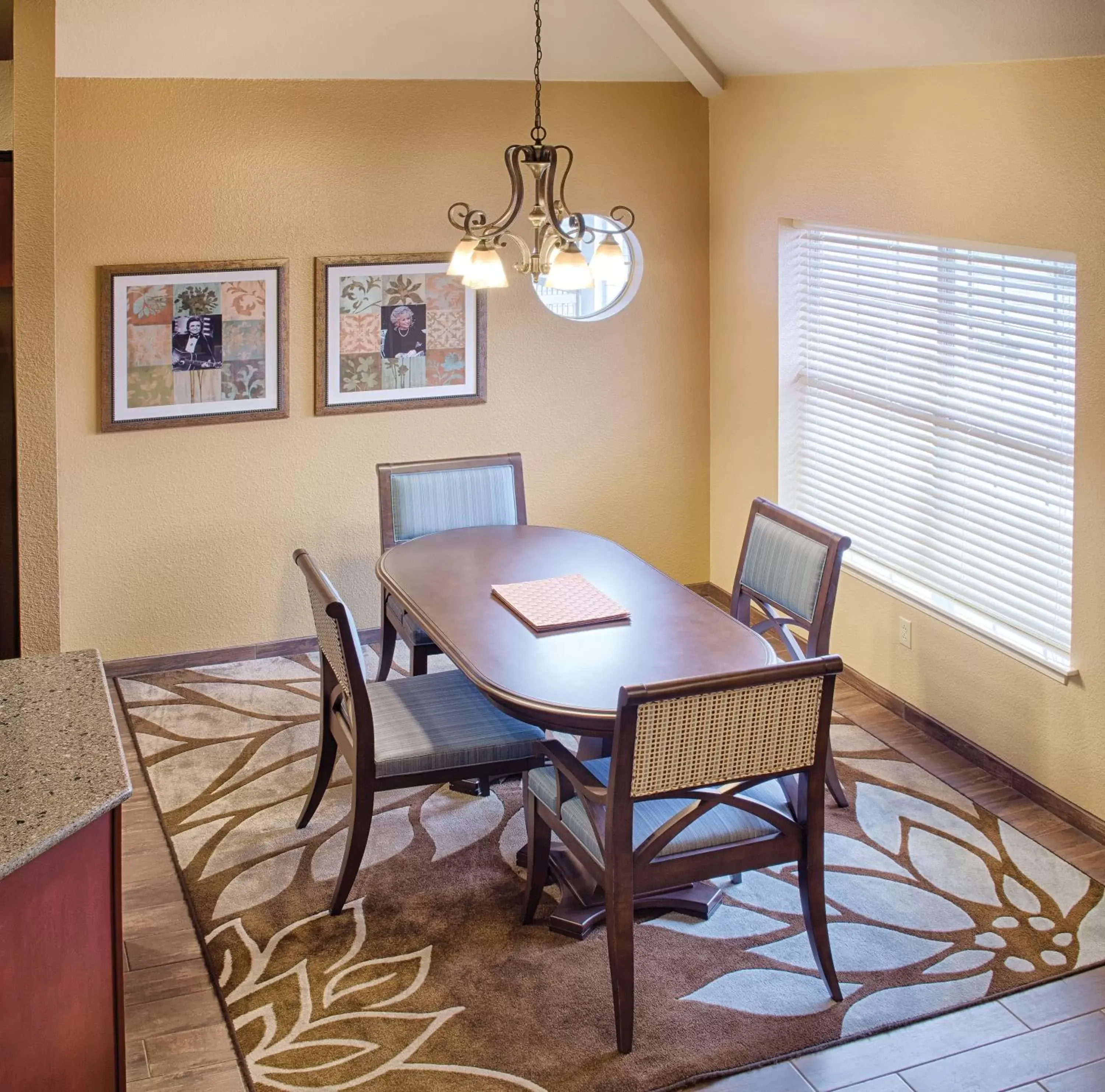 Food and drinks in WorldMark Branson Food and drinks in WorldMark Branson