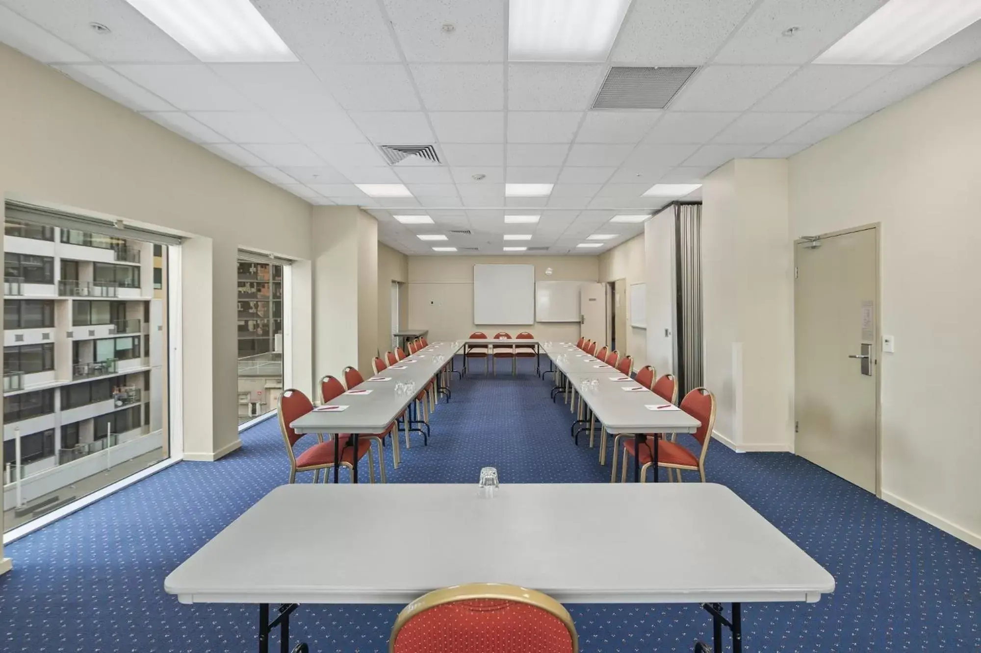 Meeting/conference room in YEHS Hotel Melbourne CBD