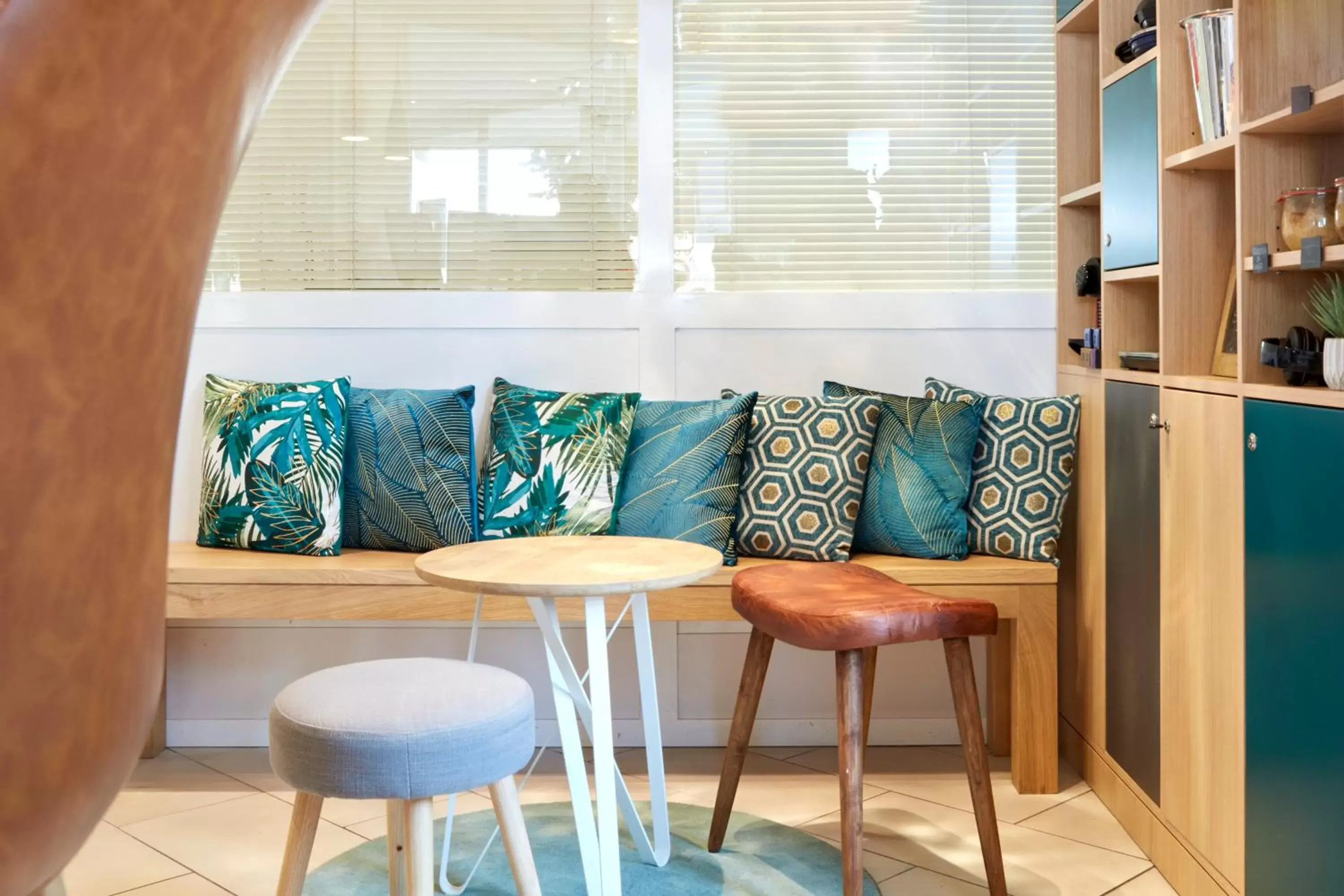 Lobby or reception in Aparthotel Adagio Access Carrières Sous Poissy Lobby or reception in Aparthotel Adagio Access Carrières Sous Poissy