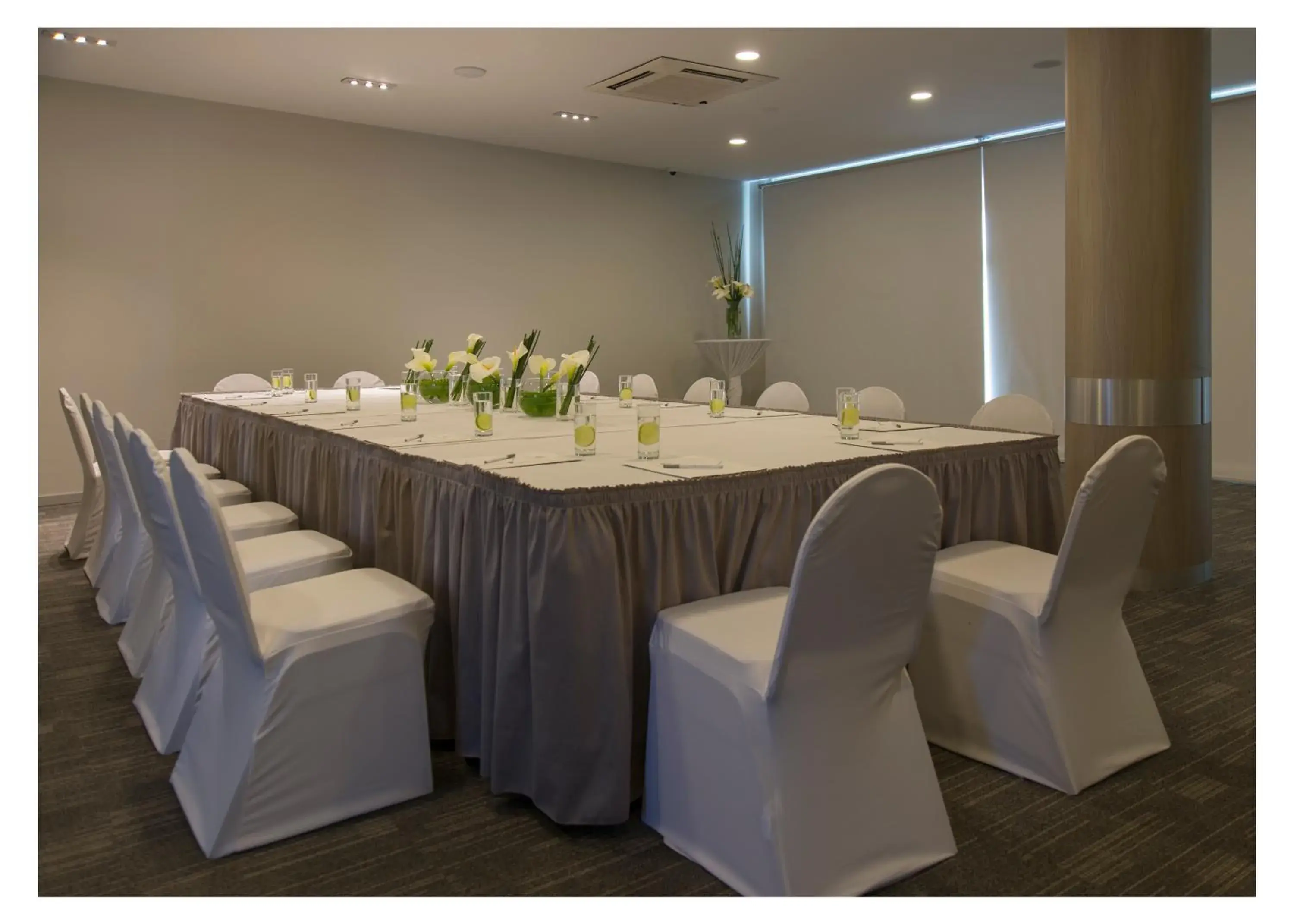 Meeting/conference room in Casa Grande Suites