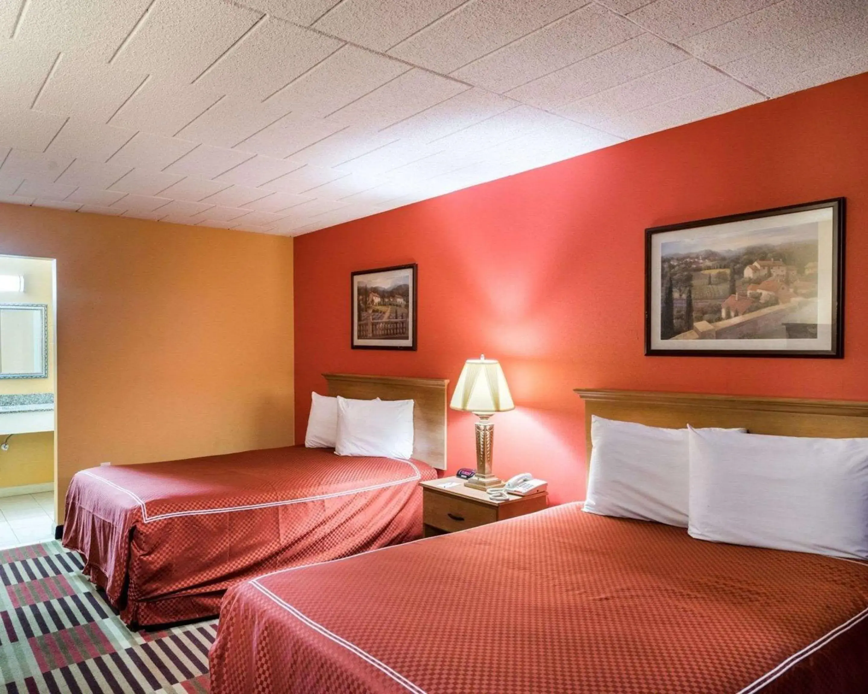 Photo of the whole room in Rodeway Inn Newark Photo of the whole room in Rodeway Inn Newark