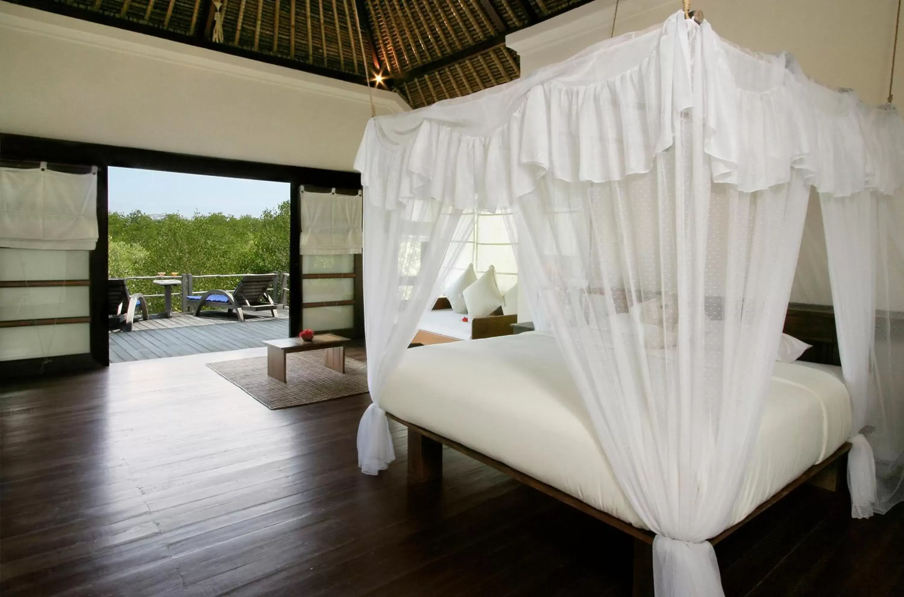 Bed in Naya Gawana Resort & Spa