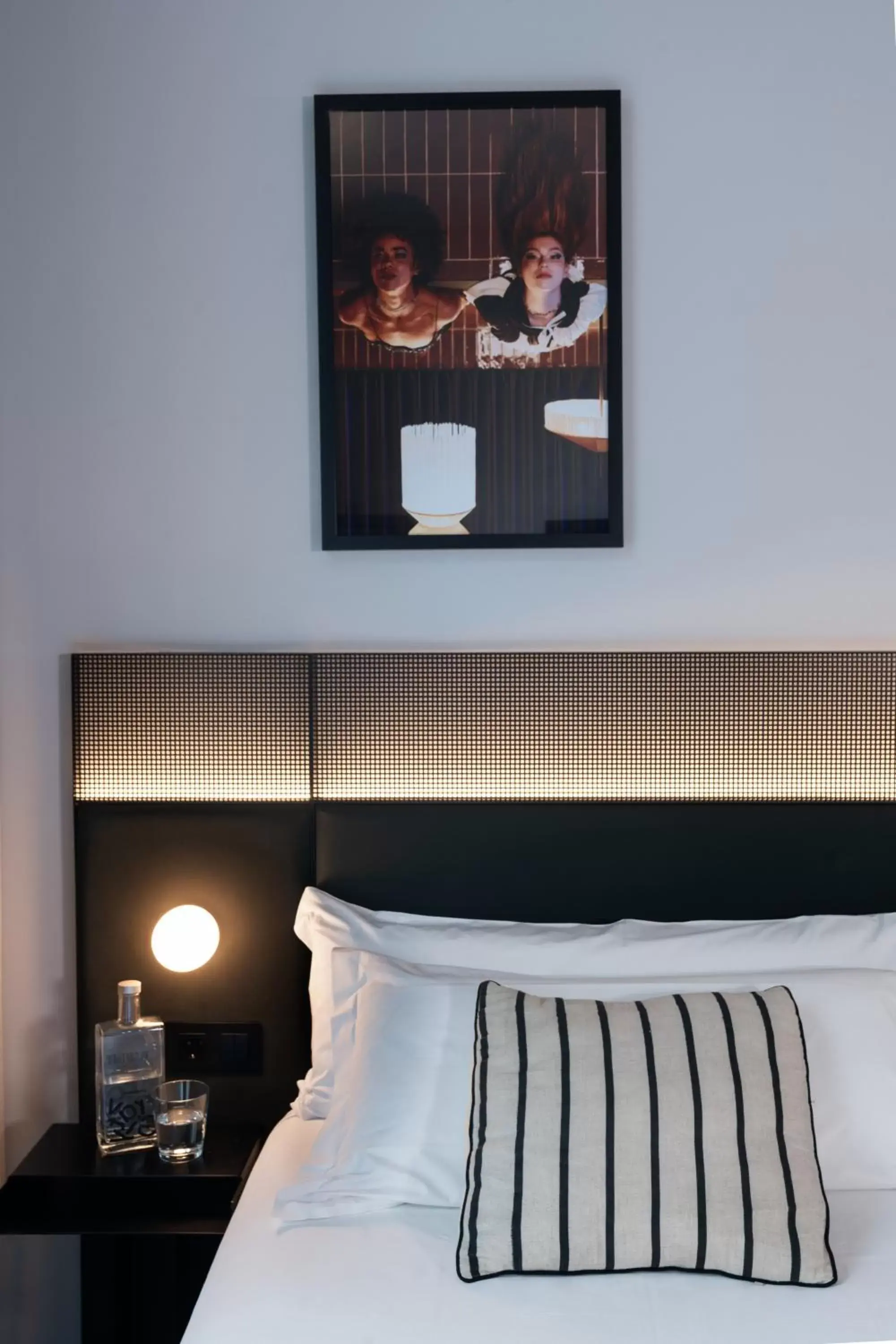 Bed in chic&basic Gravity Bed in chic&basic Gravity