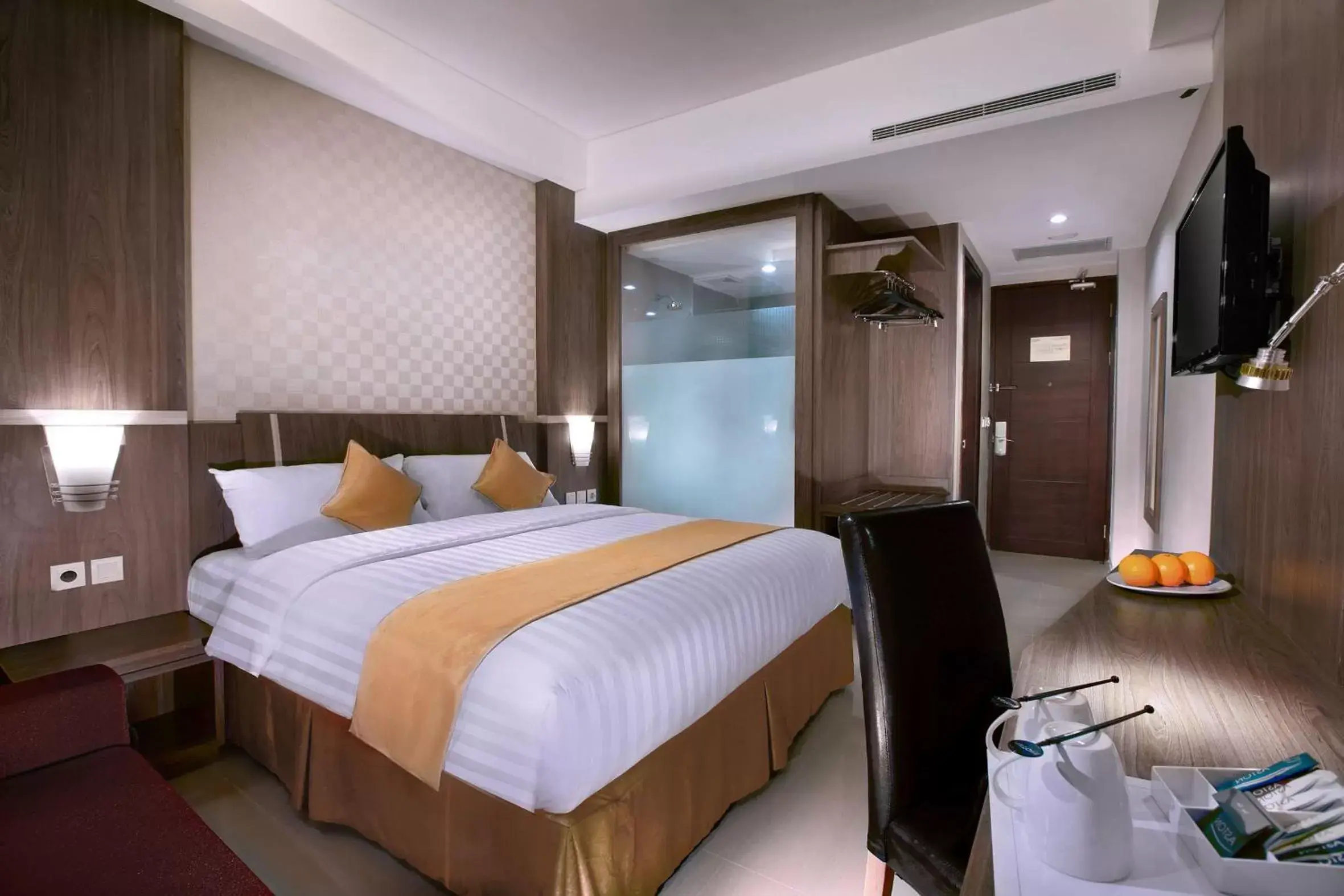 Bedroom, Bed in ASTON Lampung City Hotel
