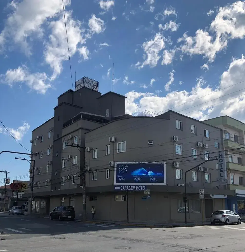 Property Building in Hotel Veneza