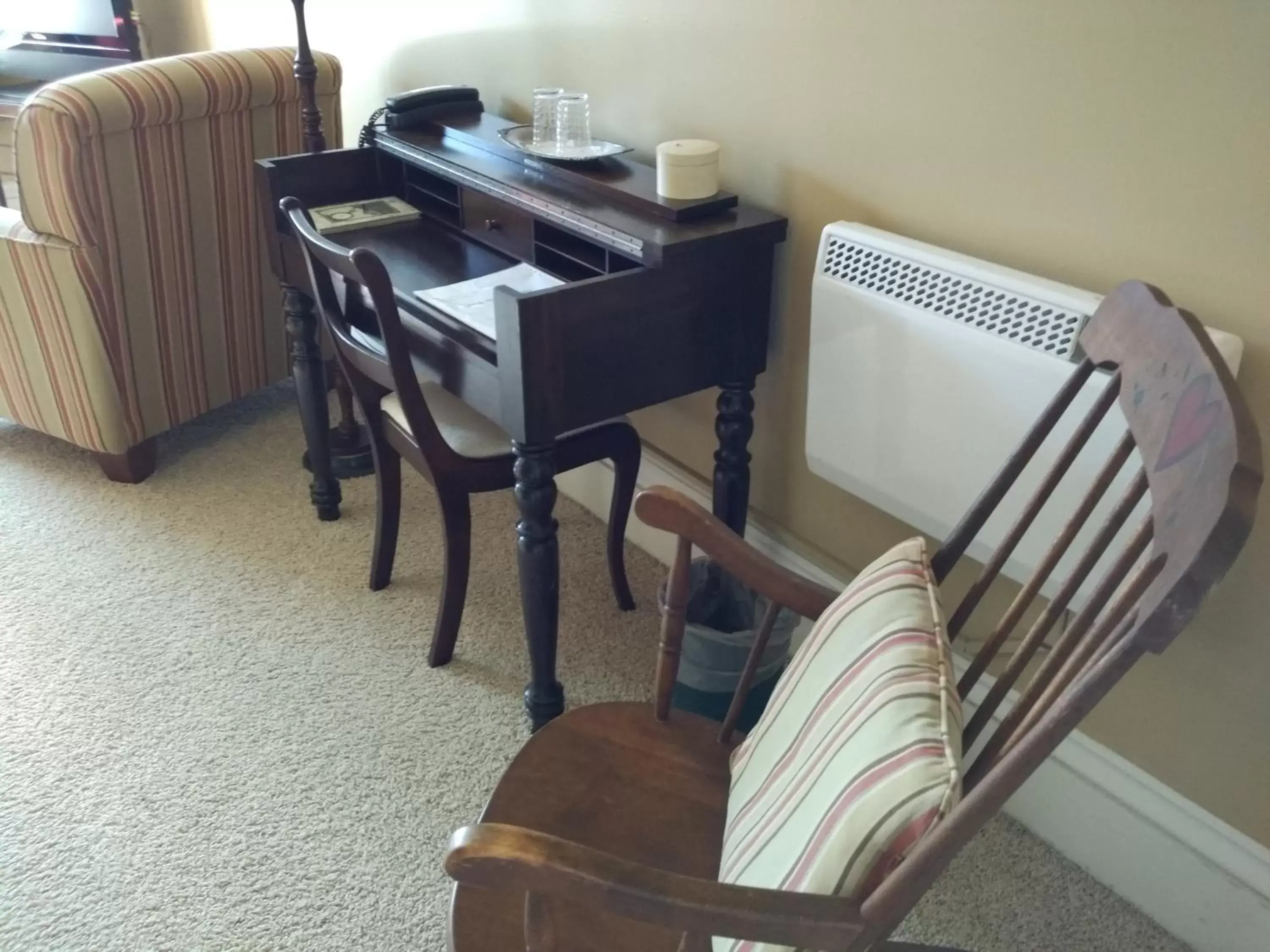 Seating area in Homeport Historic B&B