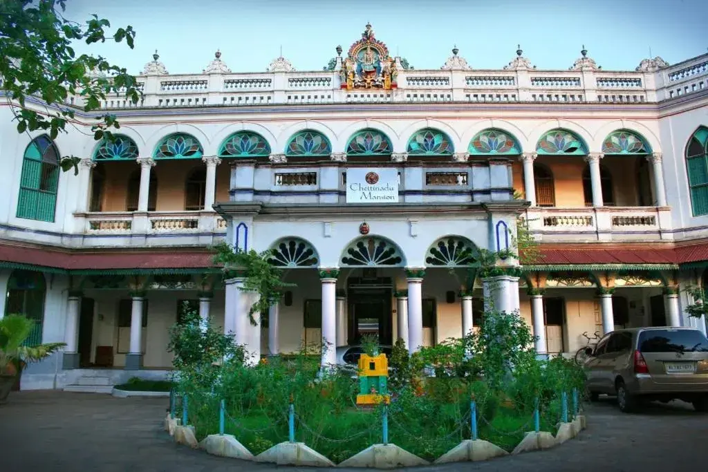 Facade/Entrance in Chettinadu Mansion – An Authentic Heritage Palace