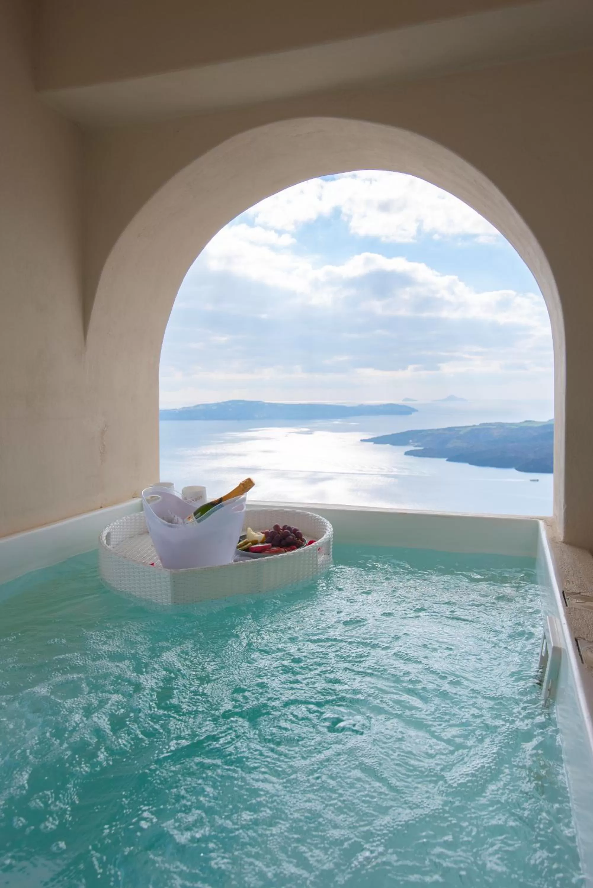 Caldera Cliff Illusion