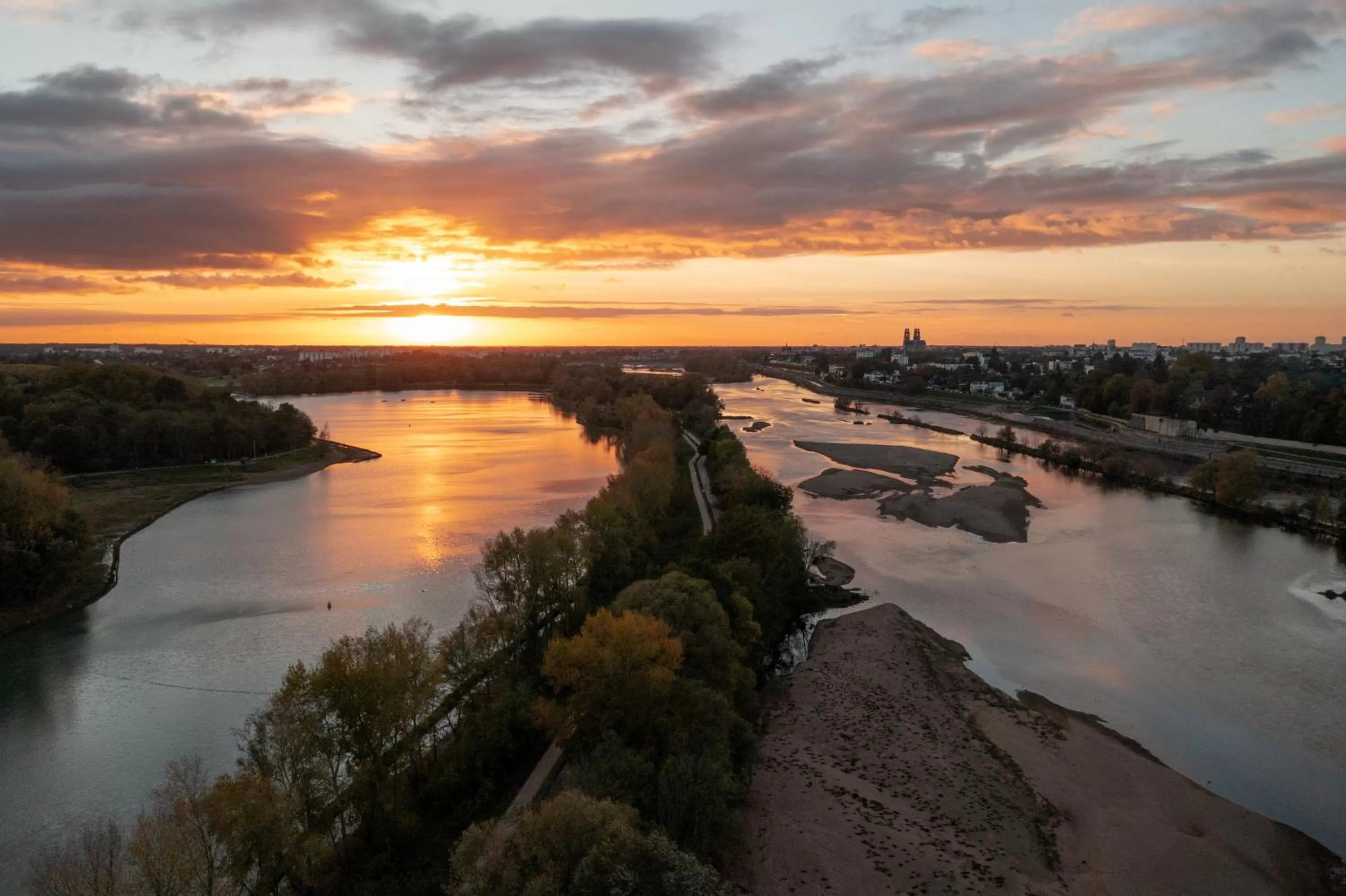 Nearby landmark in Novotel Orléans Chemins De Sologne Demeures De Campagne