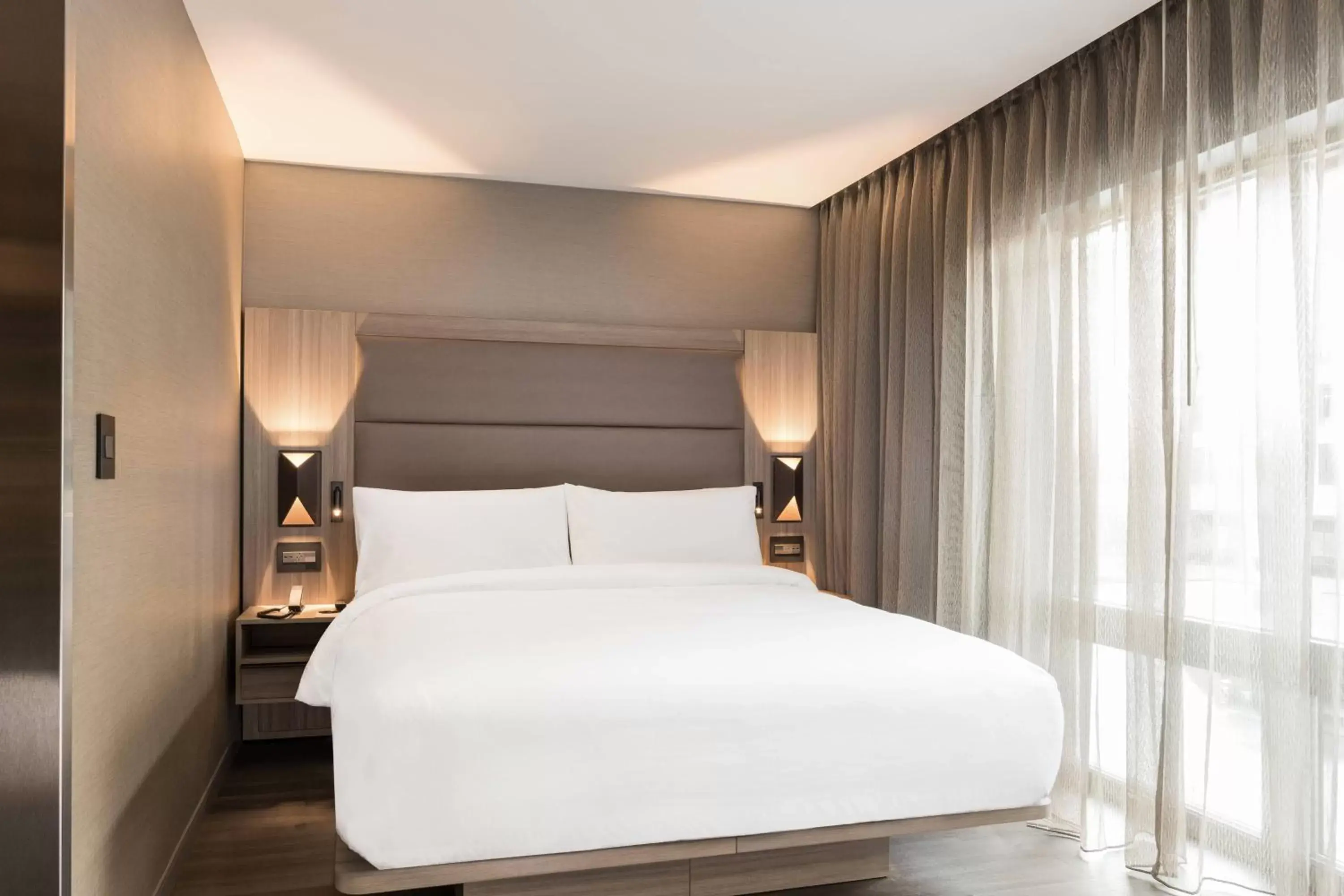 Bedroom, Bed in AC Hotel by Marriott Worcester