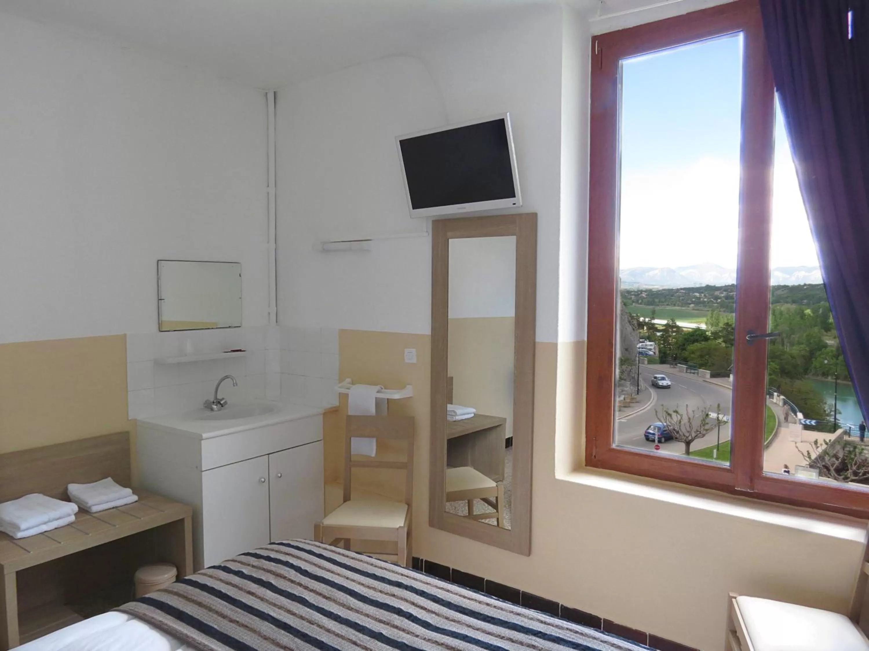 Day, Bed in Hôtel de la Citadelle