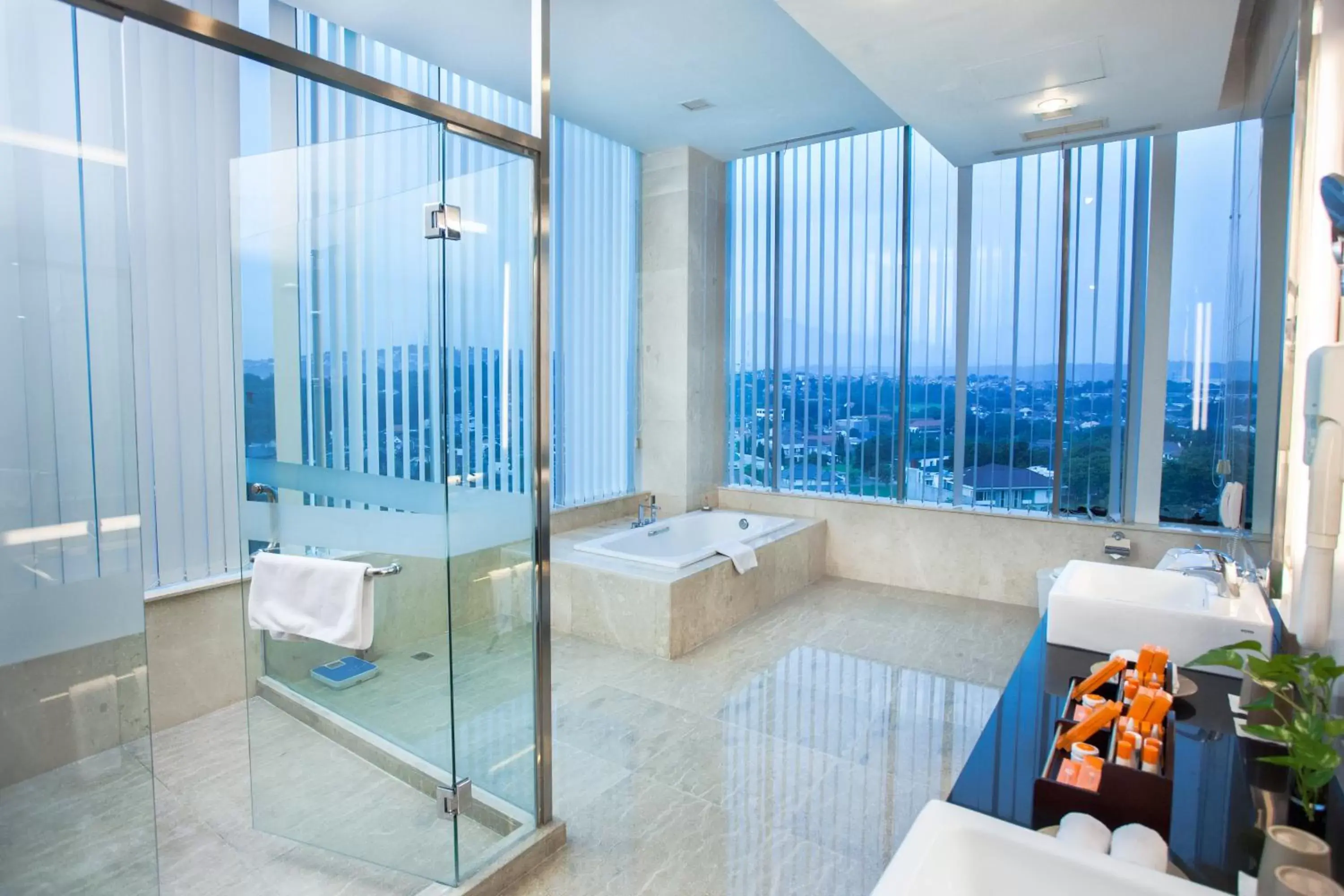 Bathroom in Grand Candi Hotel