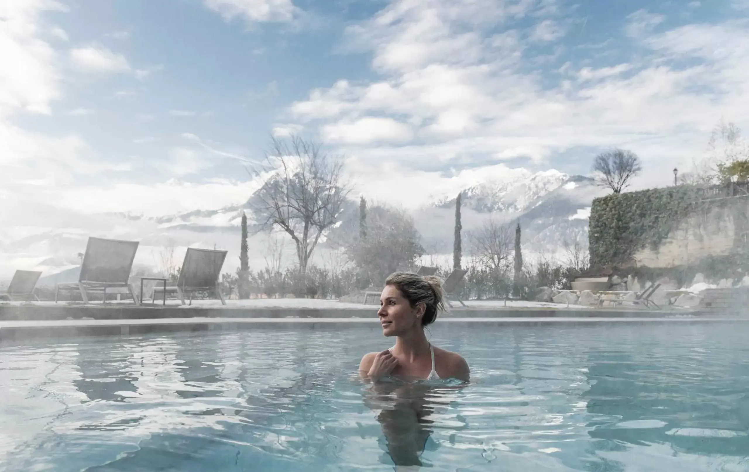 Swimming Pool in Hotel Schwefelbad (Schenna Resort)