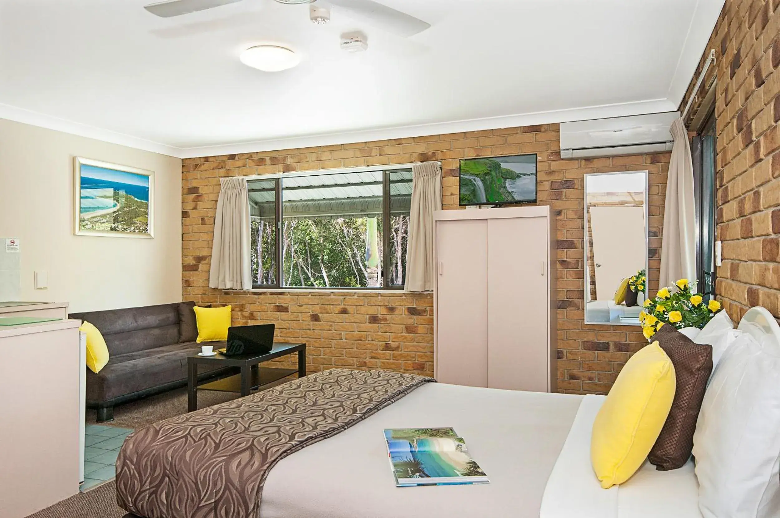 Byron Bay Side Central Motel