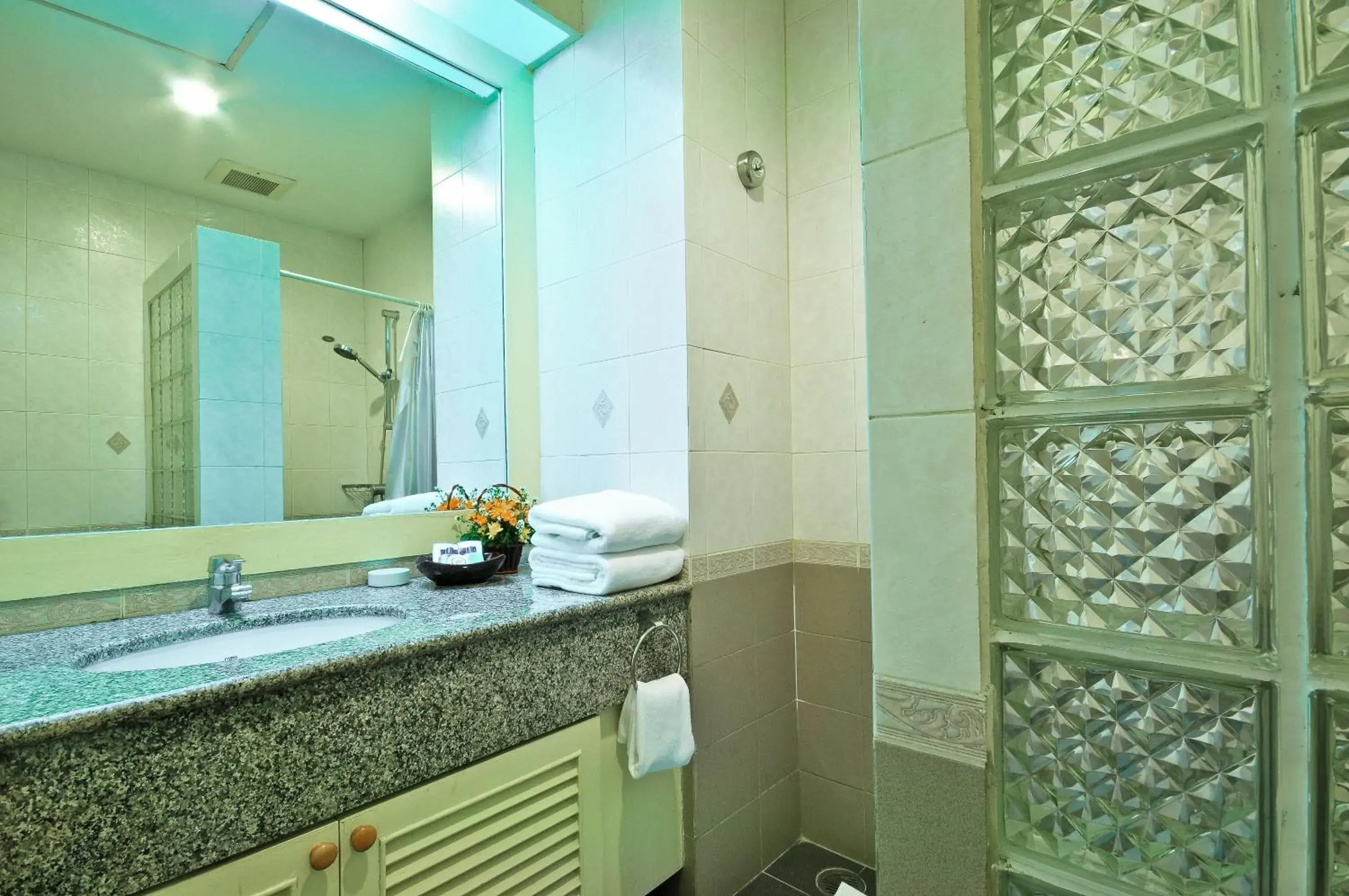 Bathroom in Admiral Suites Bangkok