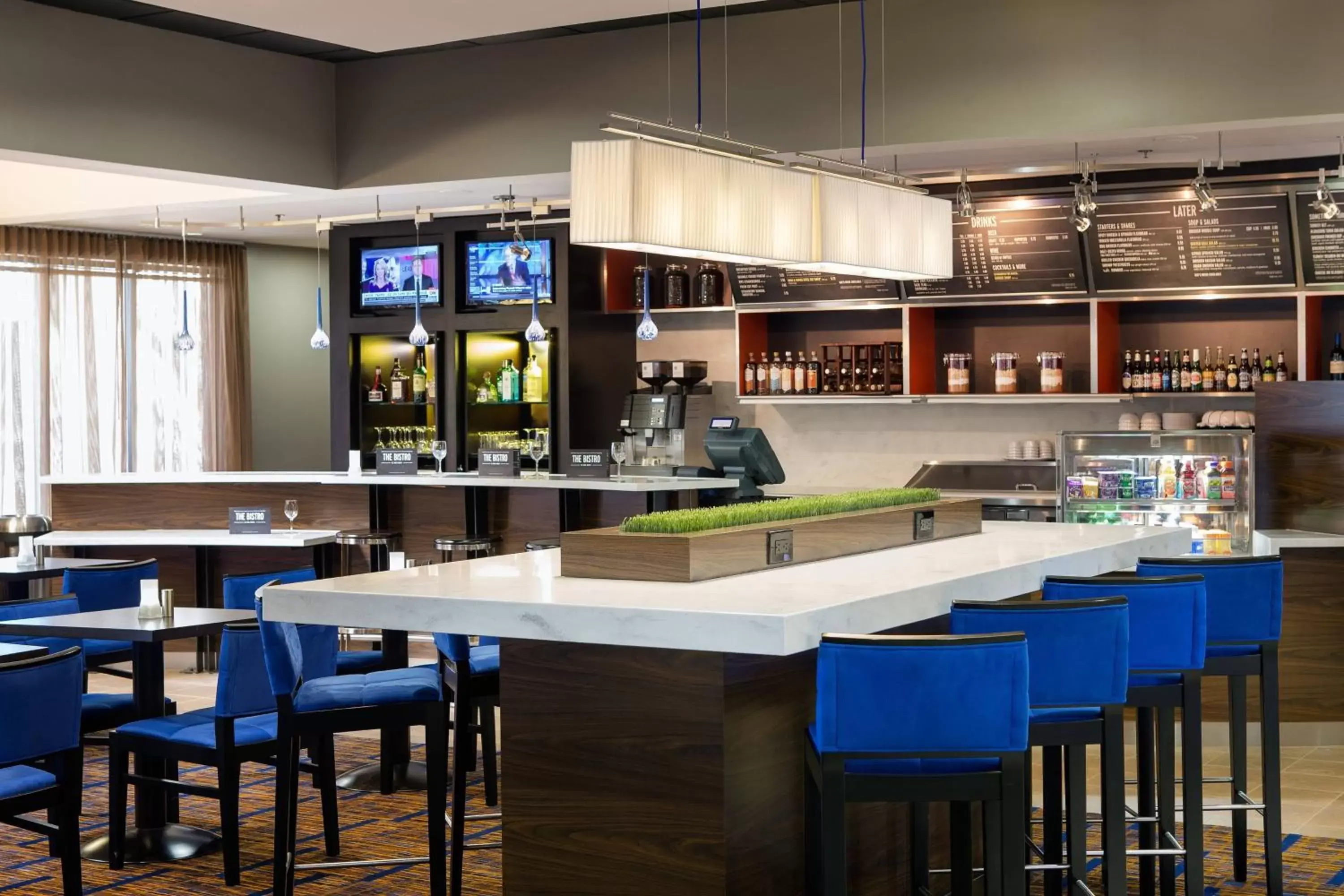 Restaurant/Places to Eat in Courtyard by Marriott Phoenix North