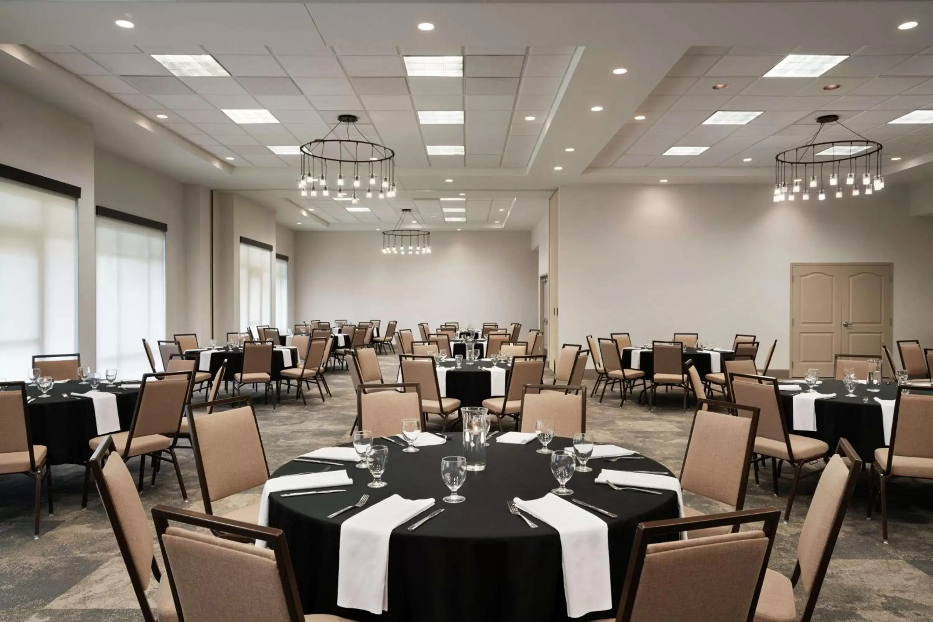 Meeting/conference room, Restaurant/Places to Eat in Hilton Garden Inn Charlotte/Ayrsley
