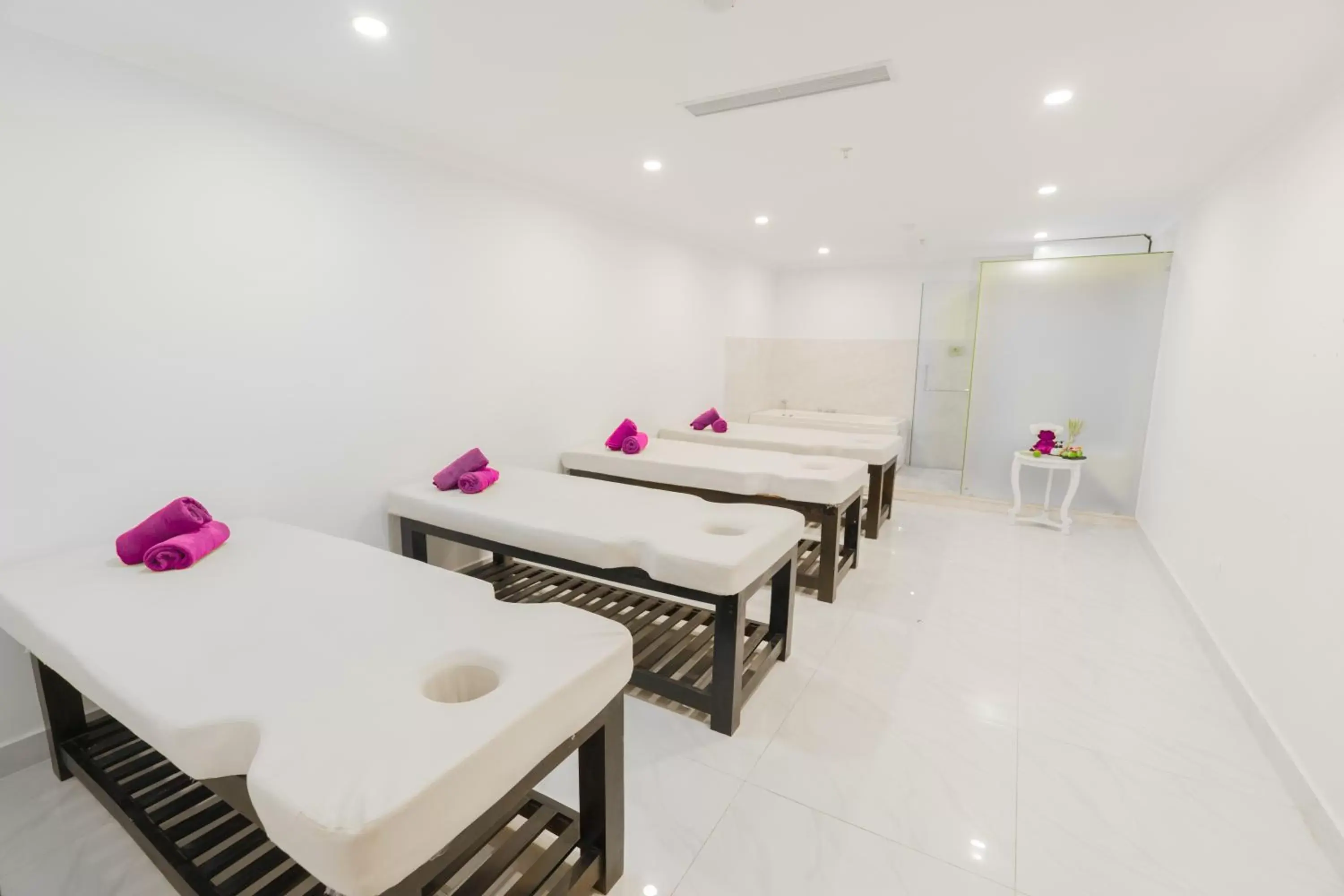 Spa and wellness centre/facilities in Bonjour Nha Trang Hotel