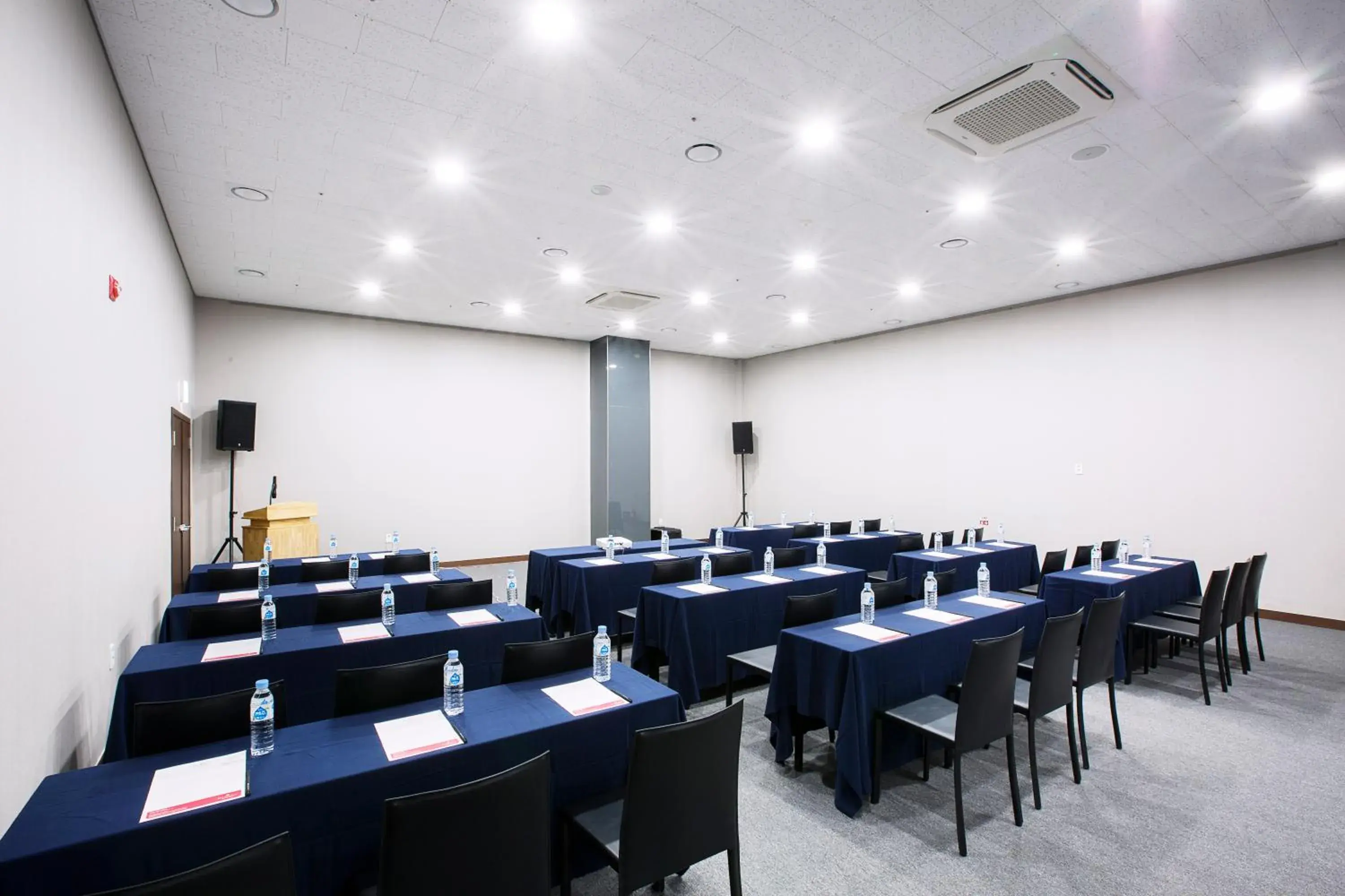 Banquet/Function facilities in Ramada Jeju City Hall