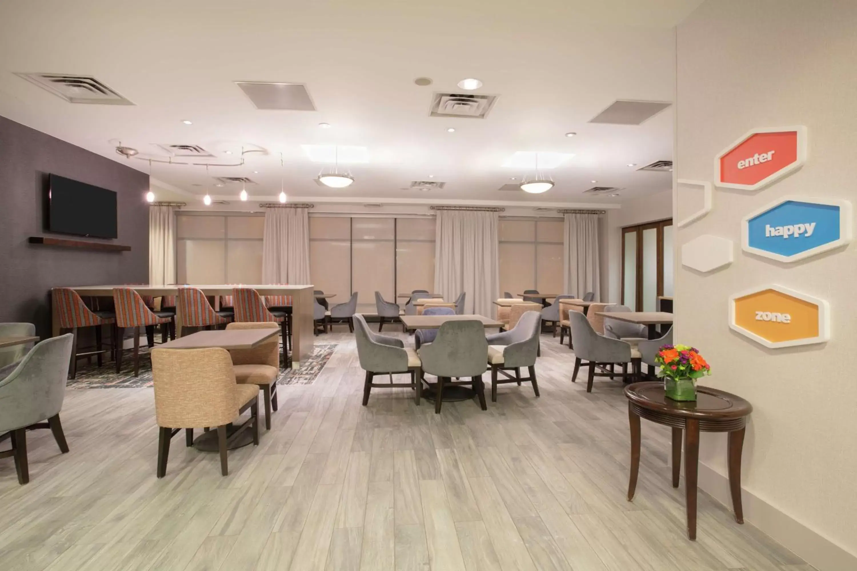 Lobby or reception in Hampton Inn & Suites Denver-Downtown
