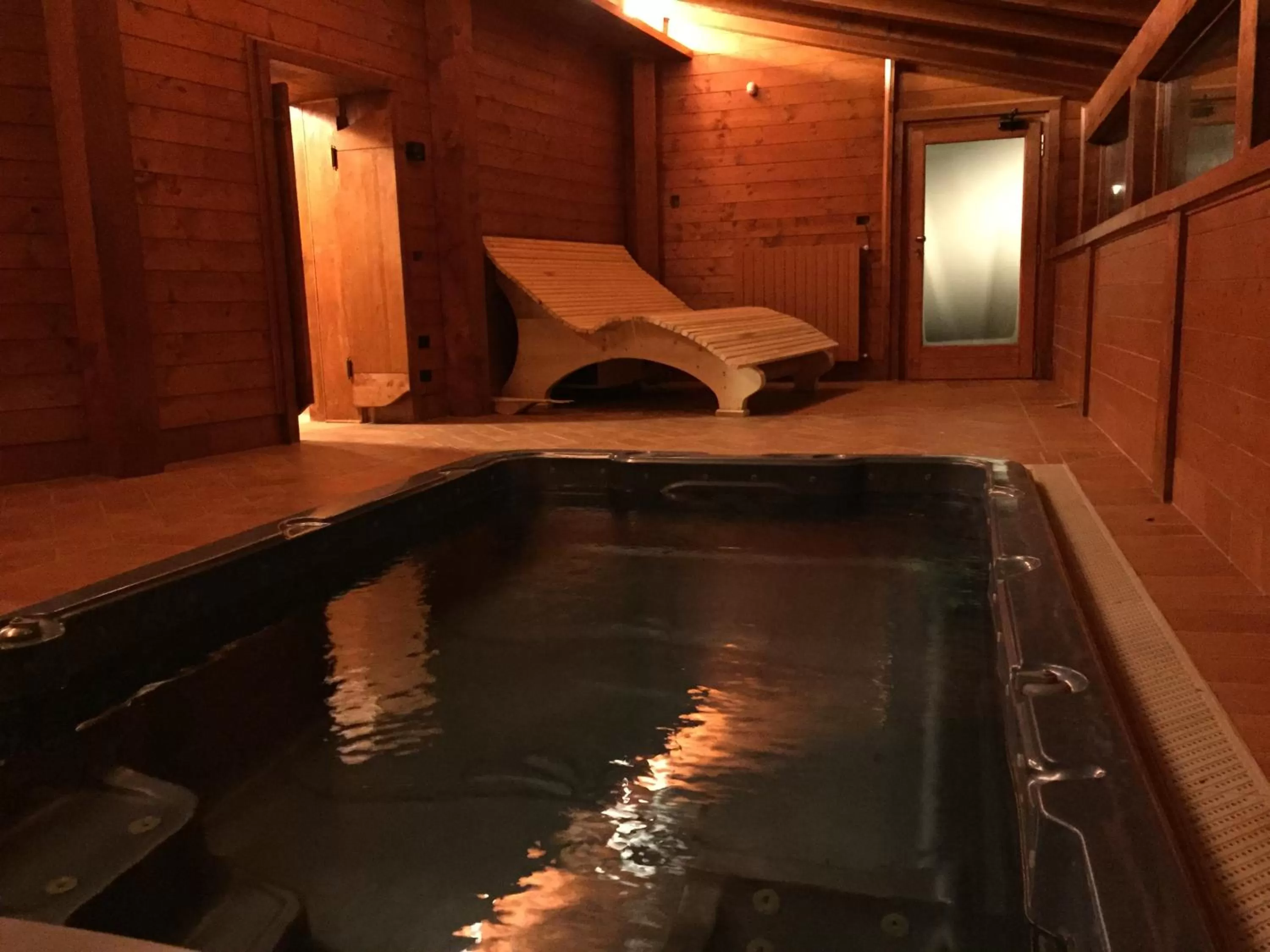 Hot Tub in Resort Ninfea San Pellegrino Terme