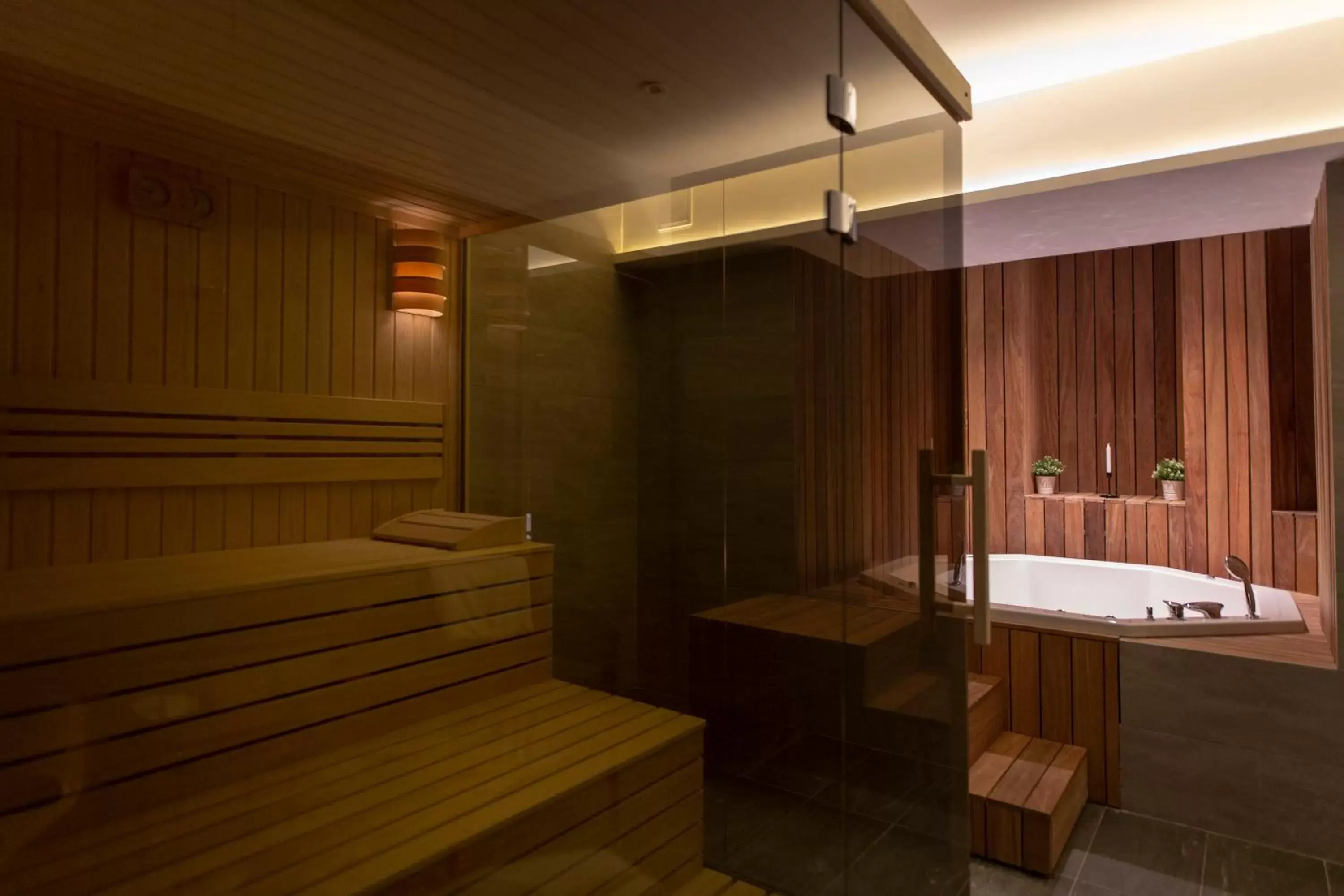 Spa and wellness centre/facilities in Public House Hotel