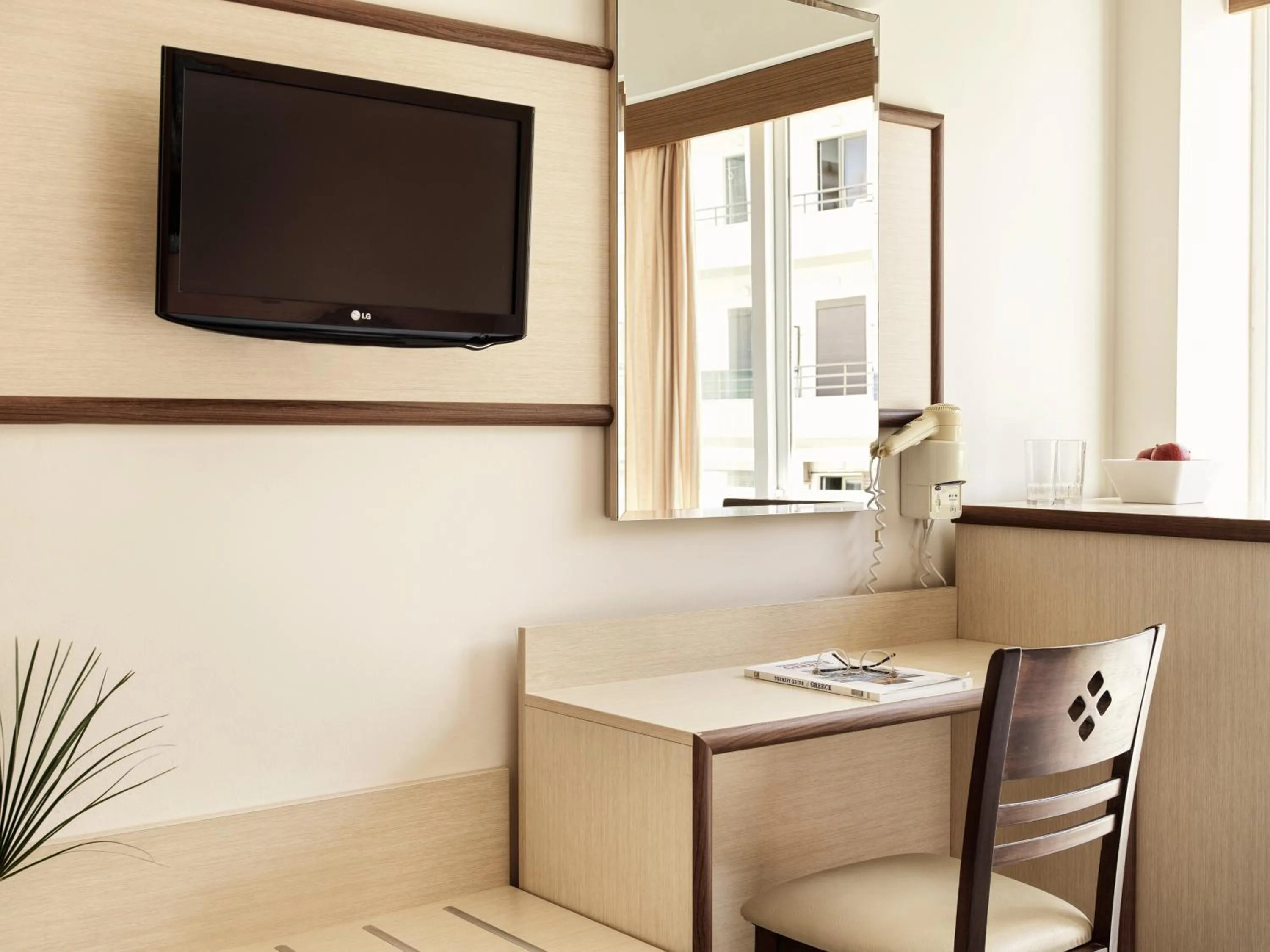 Bedroom in Pearl Hotel