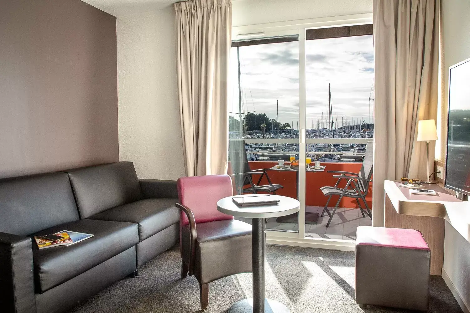 Balcony/Terrace, Seating Area in Best Western Plus La Marina